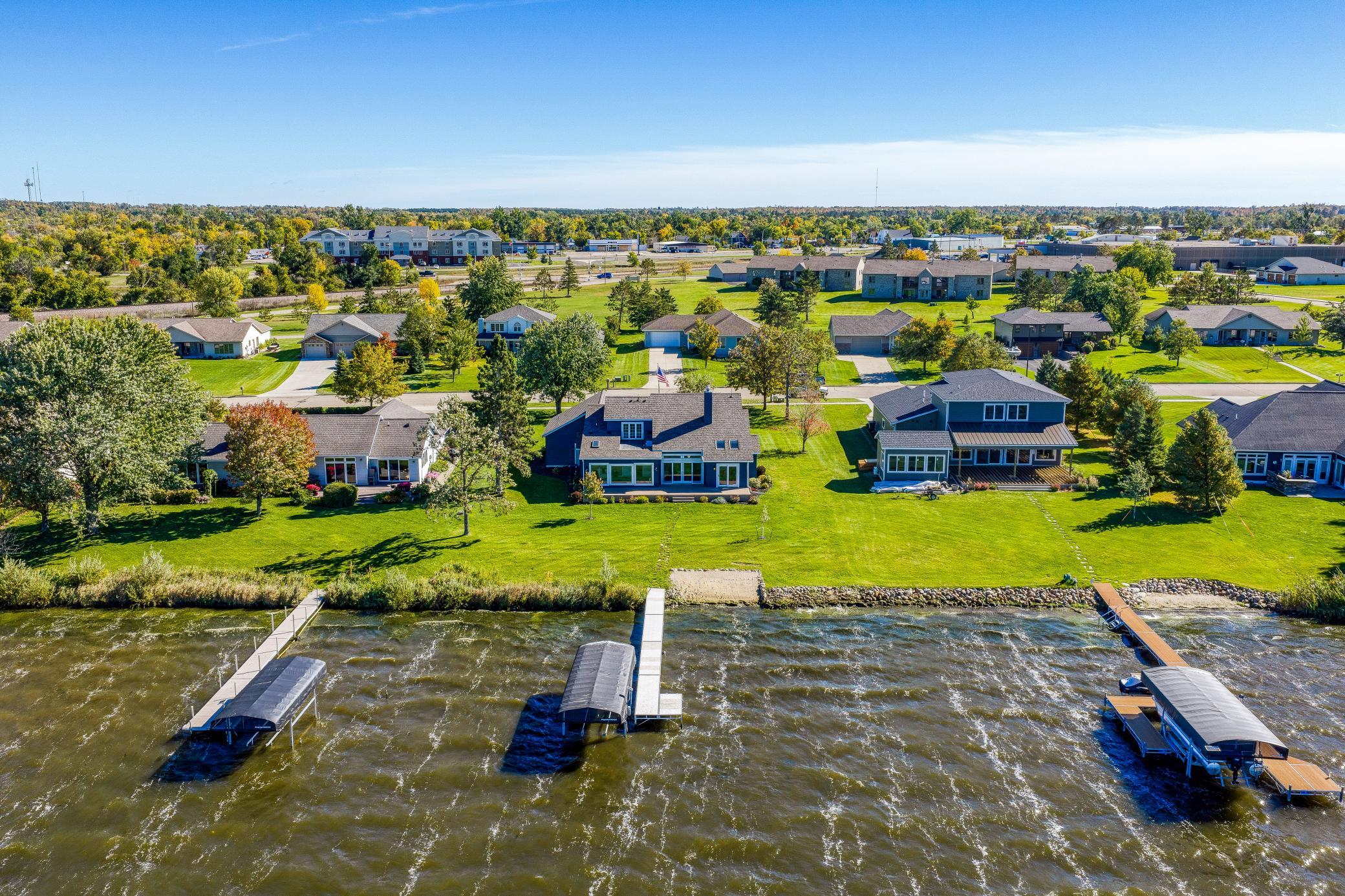 1993 single family home for sale at 307 Irving Beach Drive SW in Bemidji, MN — 3 bed, 3 bath (photo 44 of 52)