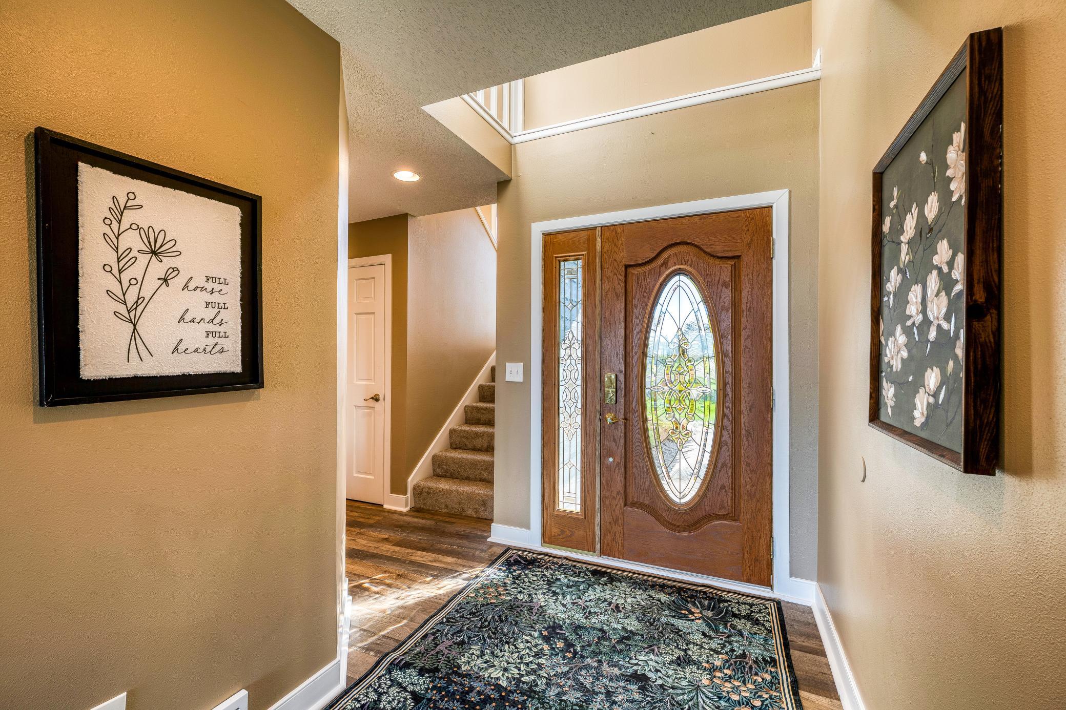 1993 single family home for sale at 307 Irving Beach Drive SW in Bemidji, MN — 3 bed, 3 bath (photo 9 of 52)