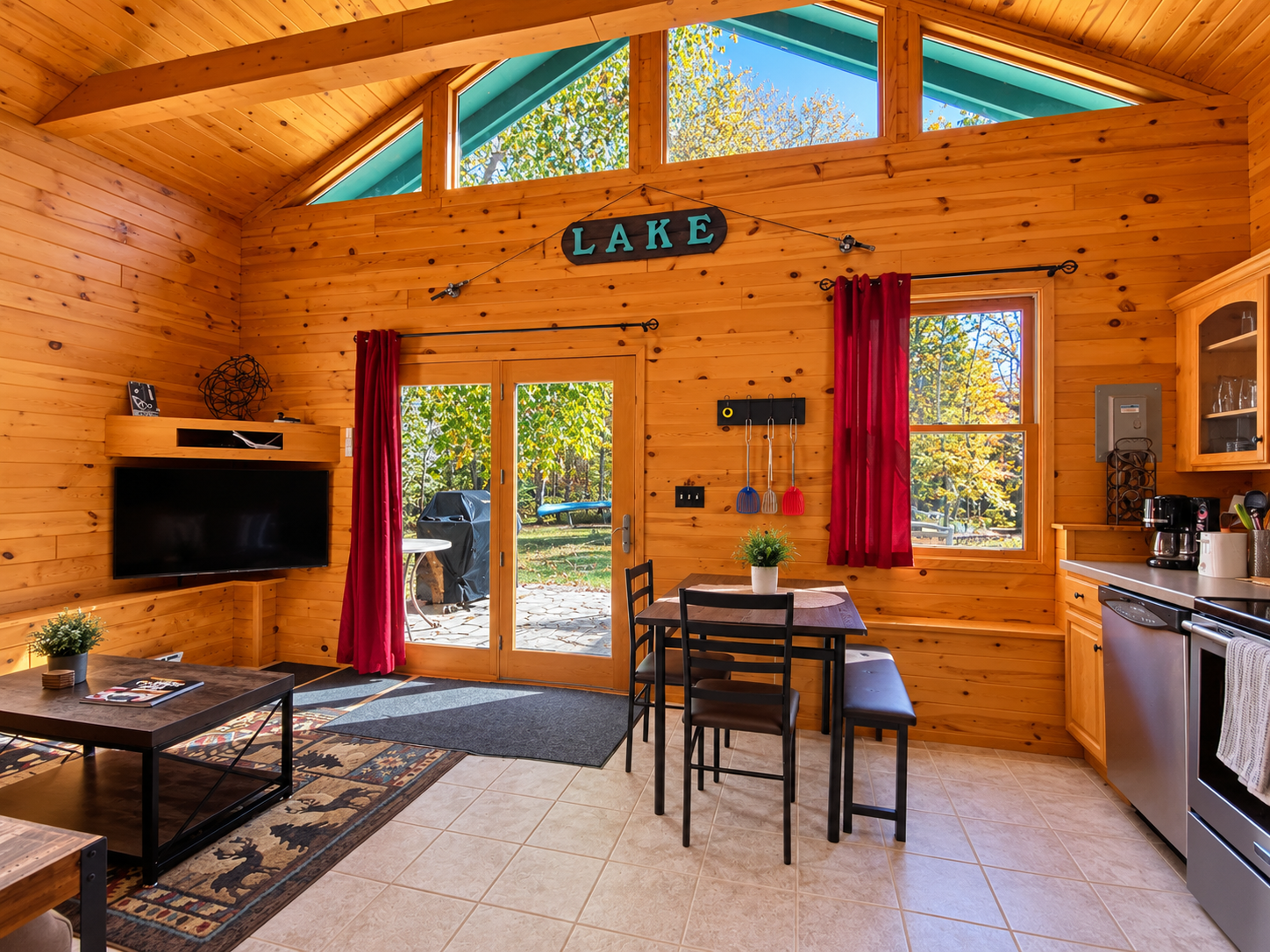 1993 single family home for sale at 21081 Ginger Road in Park Rapids, MN — 1 bed, 1 bath (photo 12 of 26)
