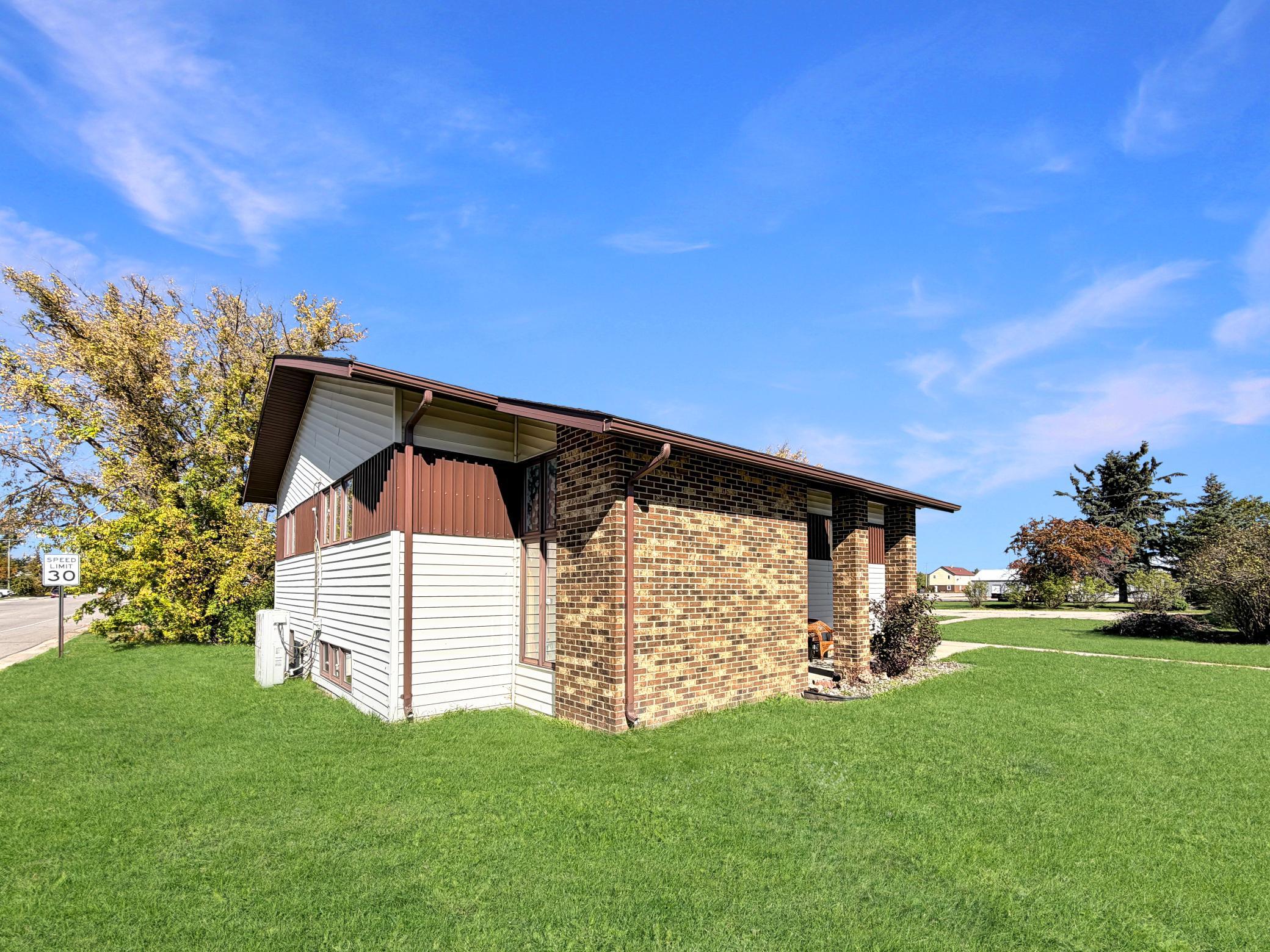 1990 duplex for sale at 227 1st Avenue SW in Clearbrook, MN — 4 bed, 2 bath (photo 3 of 16)