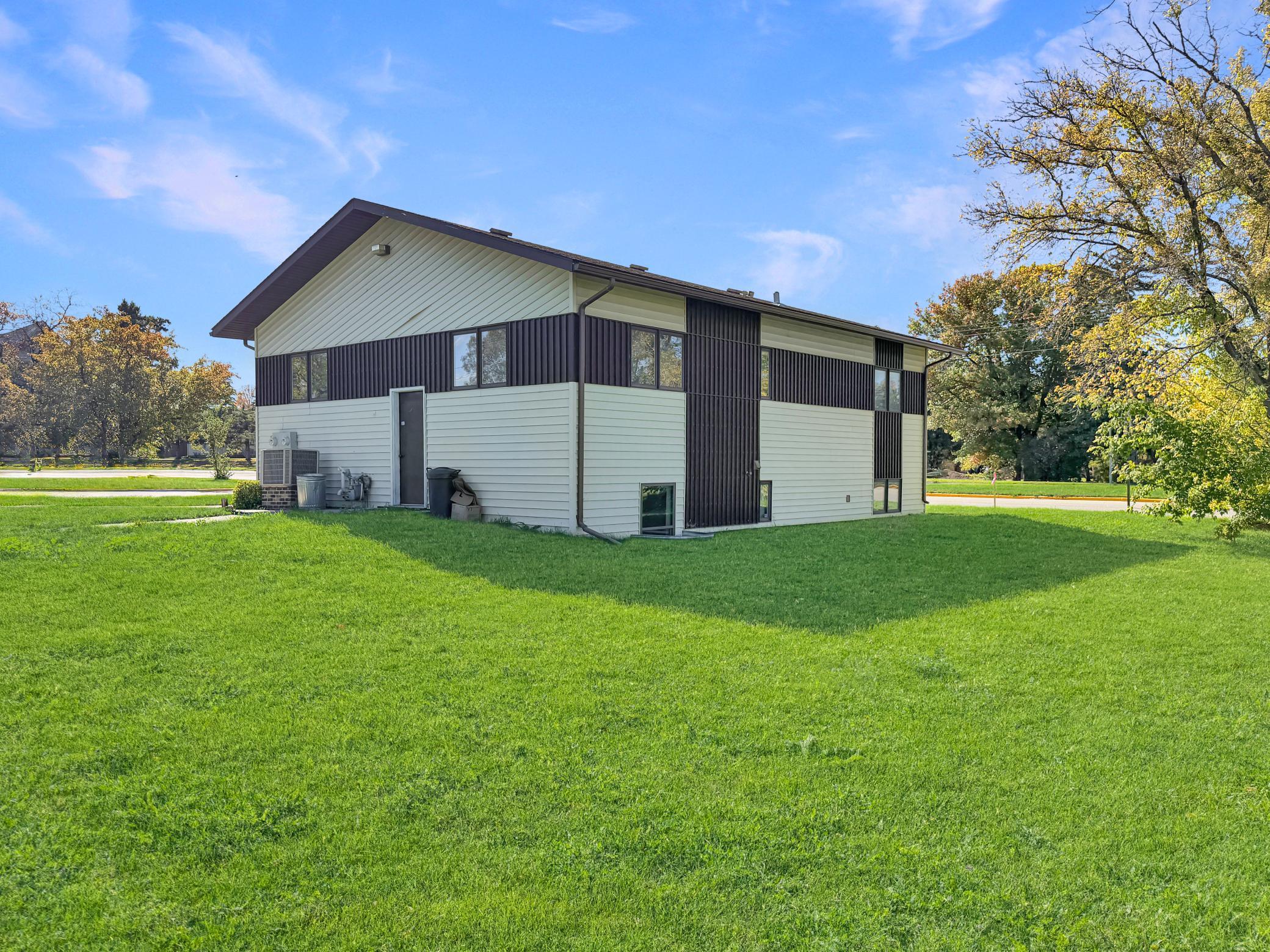 1990 duplex for sale at 227 1st Avenue SW in Clearbrook, MN — 4 bed, 2 bath (photo 6 of 16)