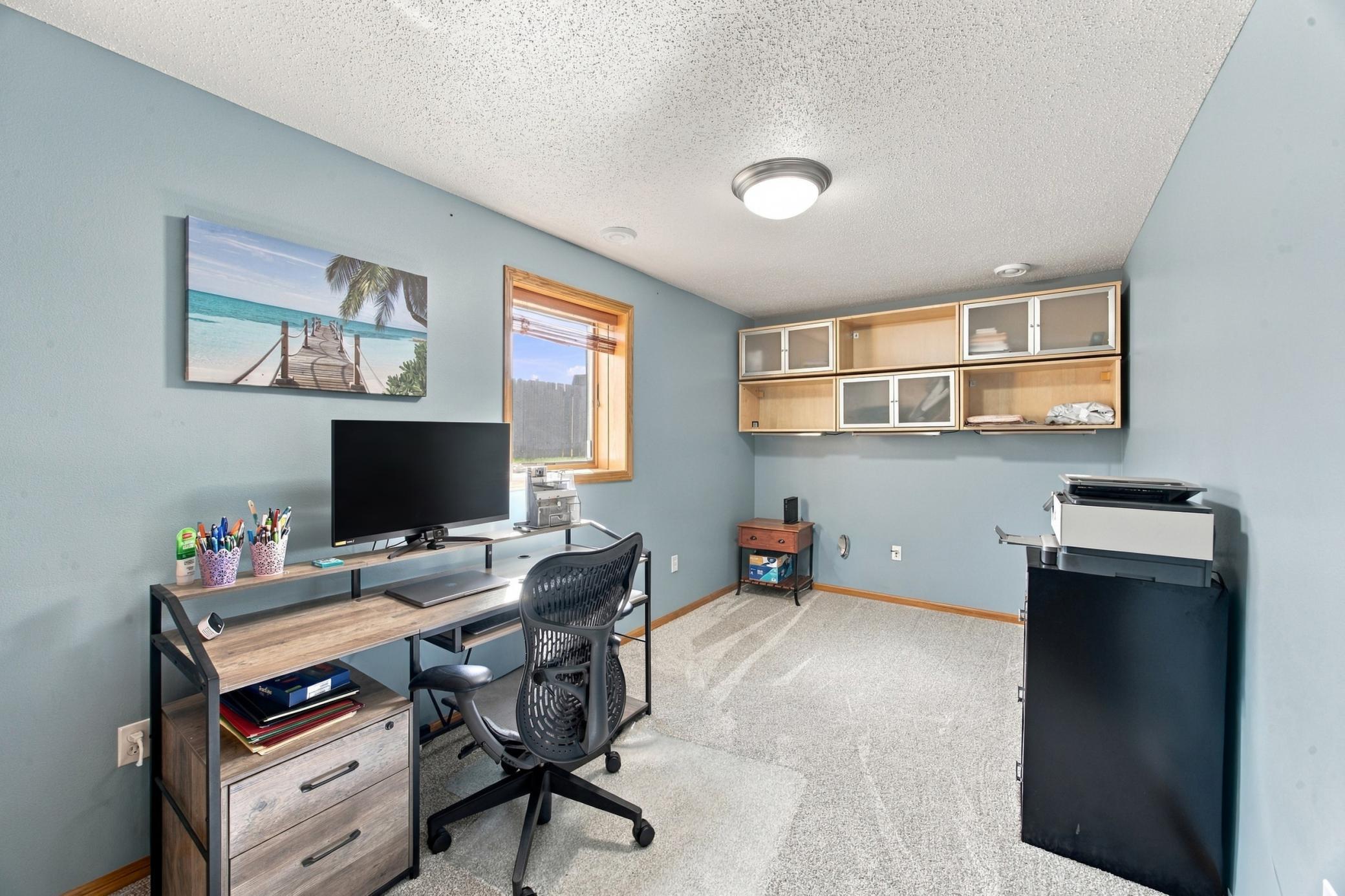 2002 single family home for sale at 675 Wyndemere Drive in West Fargo, ND — 4 bed, 3 bath (photo 29 of 47)