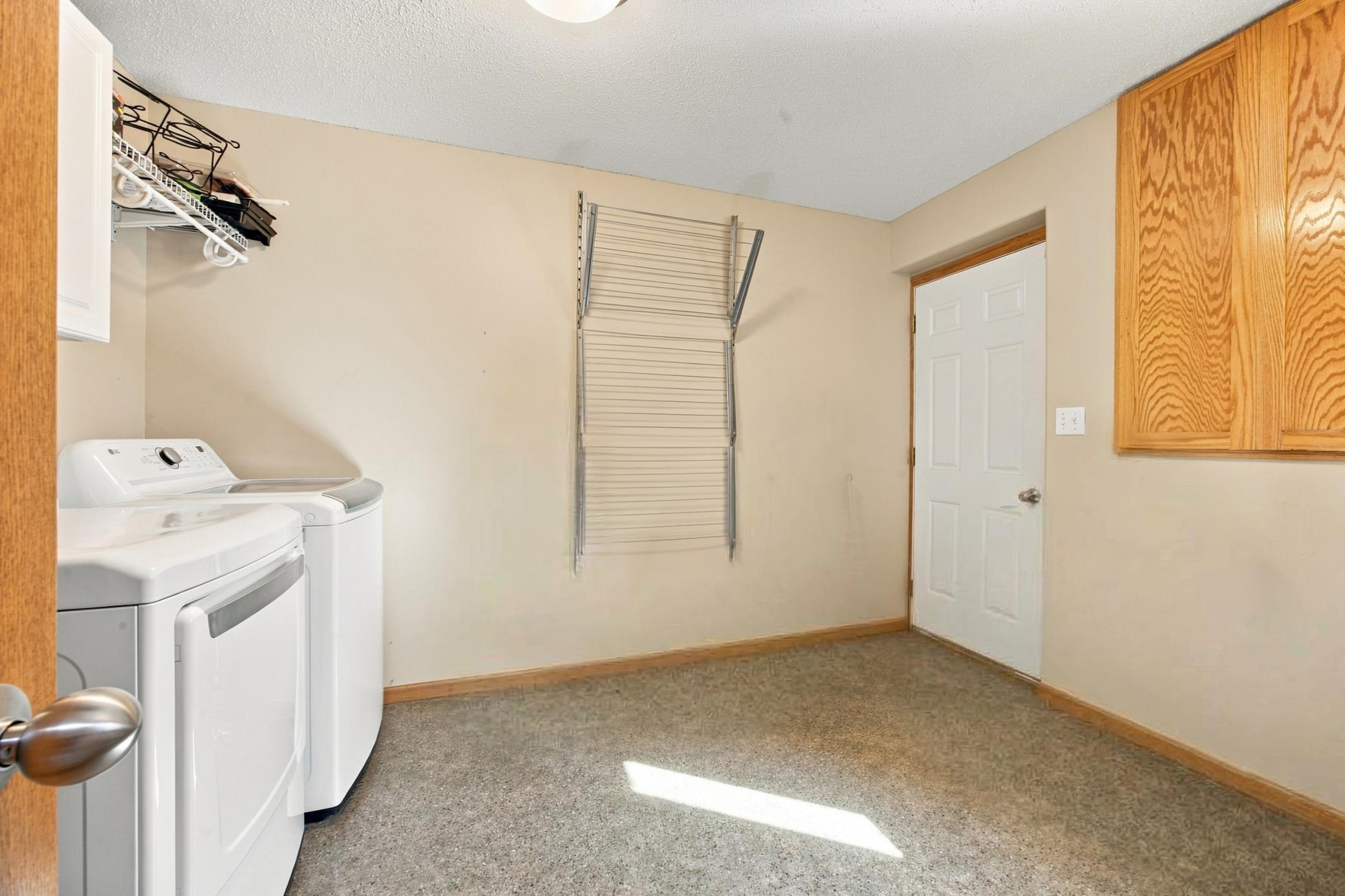 2002 single family home for sale at 675 Wyndemere Drive in West Fargo, ND — 4 bed, 3 bath (photo 33 of 47)