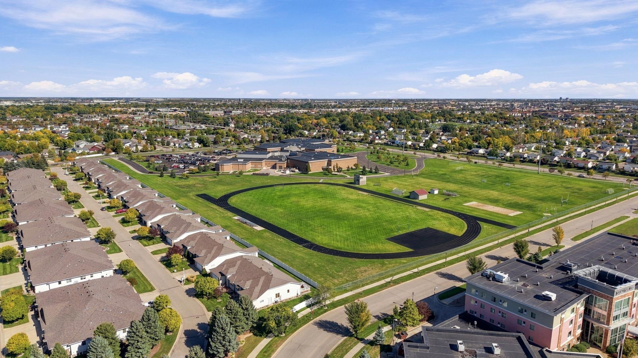 2002 single family home for sale at 675 Wyndemere Drive in West Fargo, ND — 4 bed, 3 bath (photo 47 of 47)