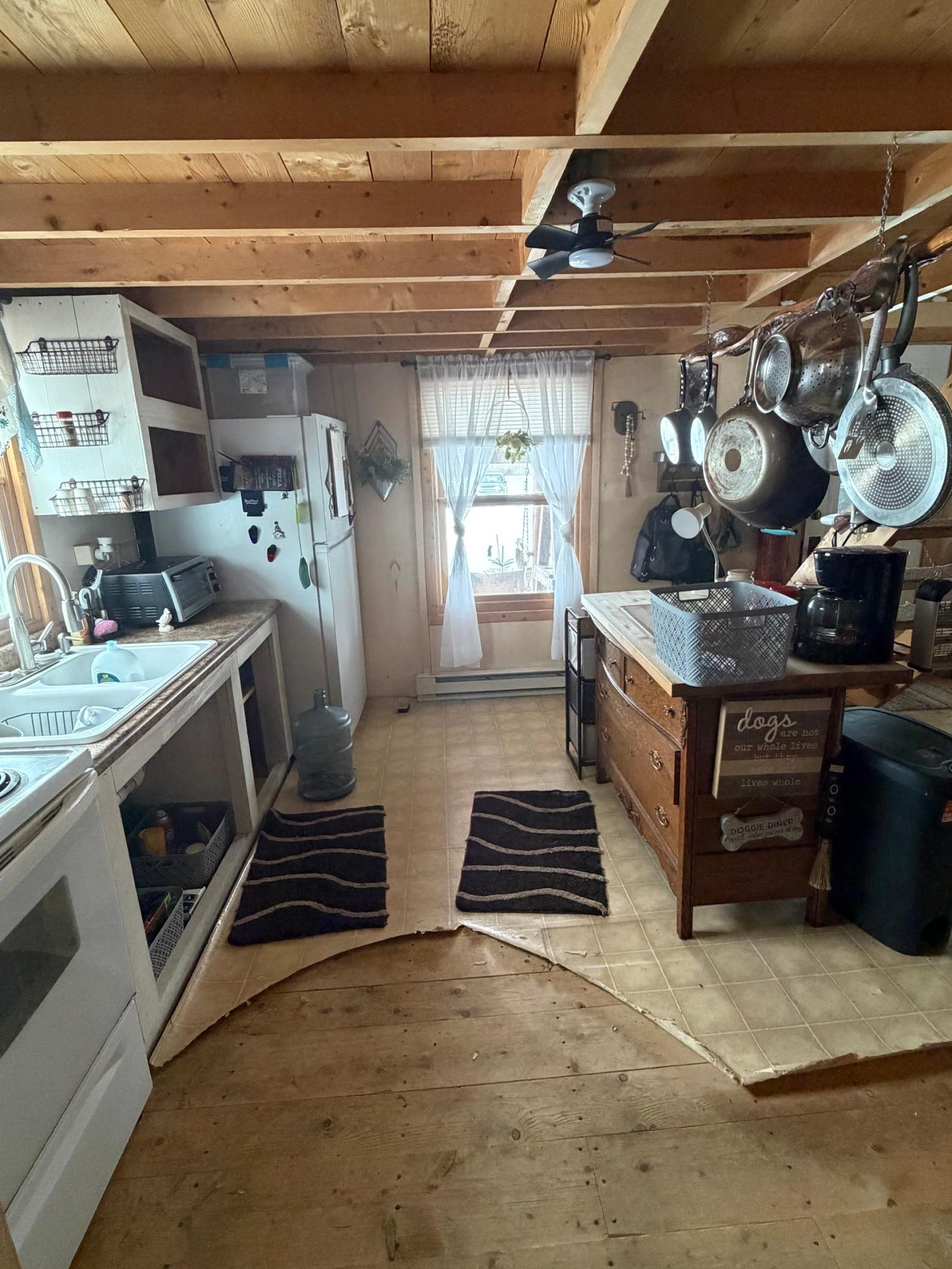 2006 single family home for sale at 1736 67th Street SW in Baudette, MN — 1 bed, 1 bath (photo 12 of 24)