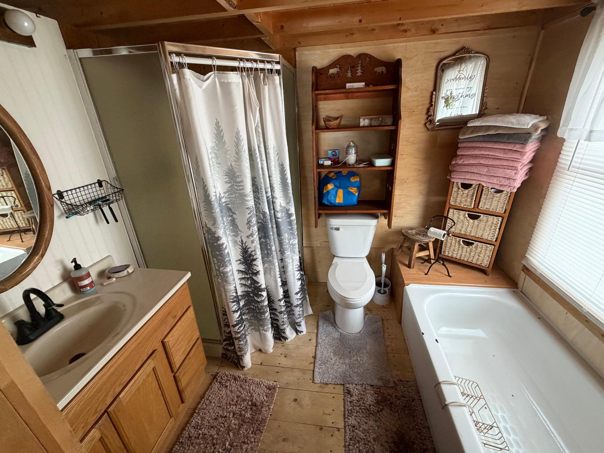 2006 single family home for sale at 1736 67th Street SW in Baudette, MN — 1 bed, 1 bath (photo 13 of 24)