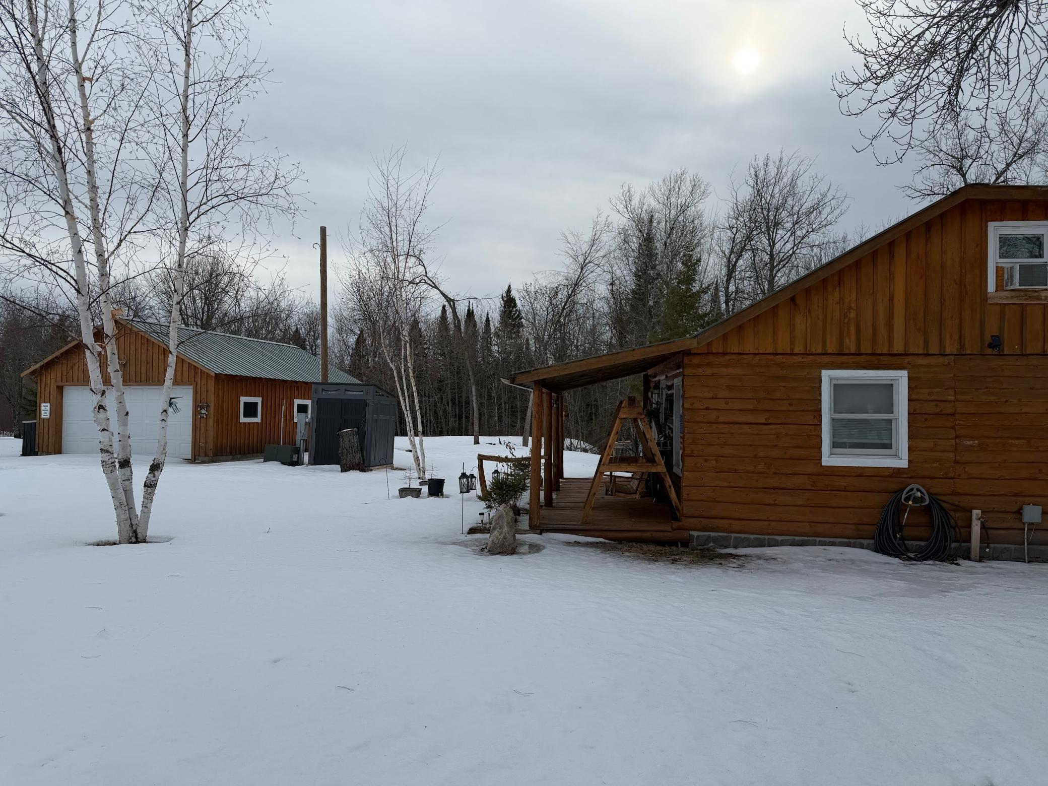 2006 single family home for sale at 1736 67th Street SW in Baudette, MN — 1 bed, 1 bath (photo 5 of 24)