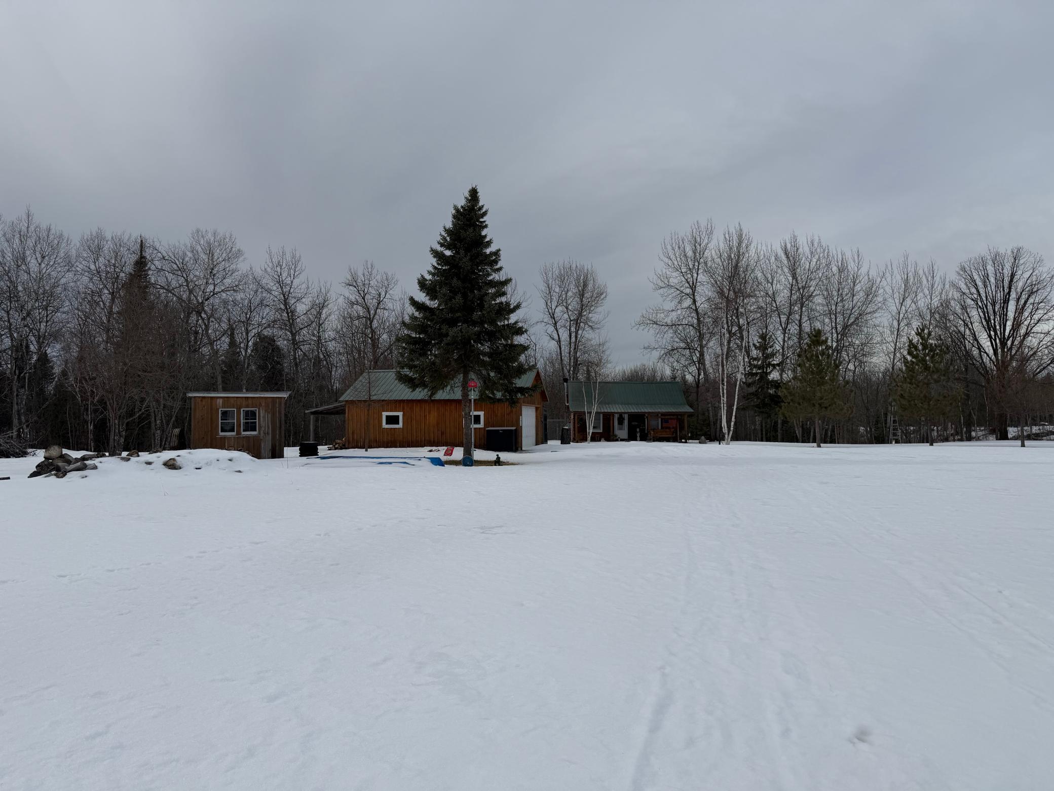 2006 single family home for sale at 1736 67th Street SW in Baudette, MN — 1 bed, 1 bath (photo 6 of 24)