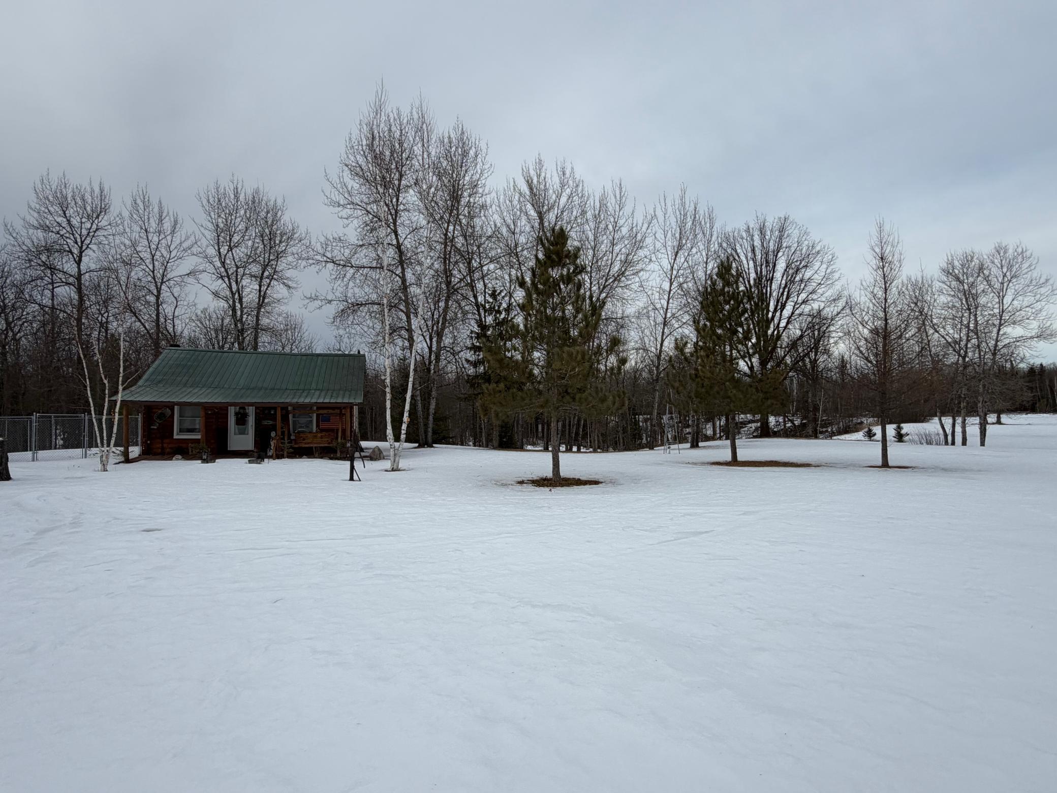 2006 single family home for sale at 1736 67th Street SW in Baudette, MN — 1 bed, 1 bath (photo 7 of 24)