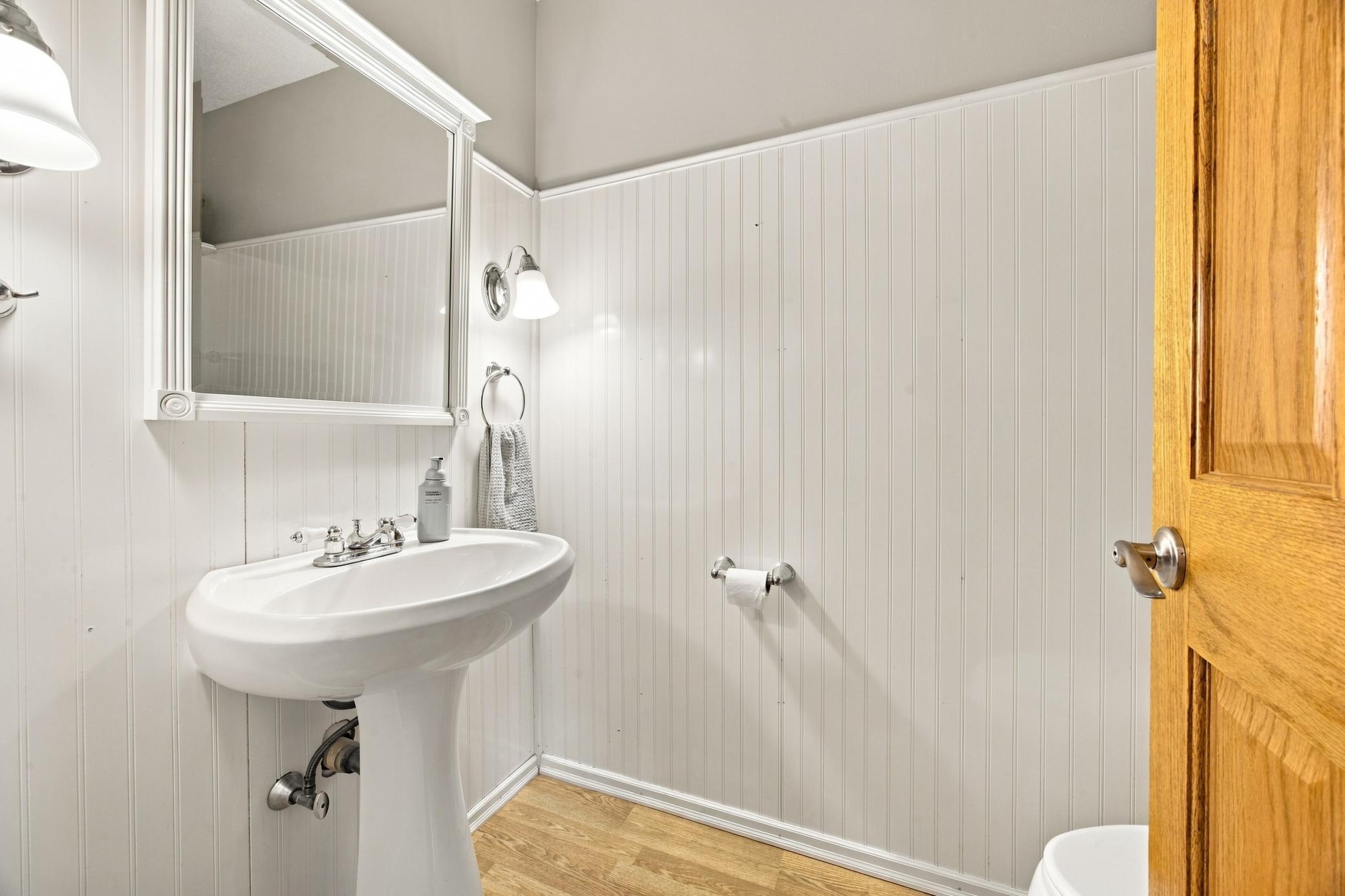 1972 single family home for sale at 3478 45th Street N in Reiles Acres, ND — 4 bed, 5 bath (photo 16 of 56)