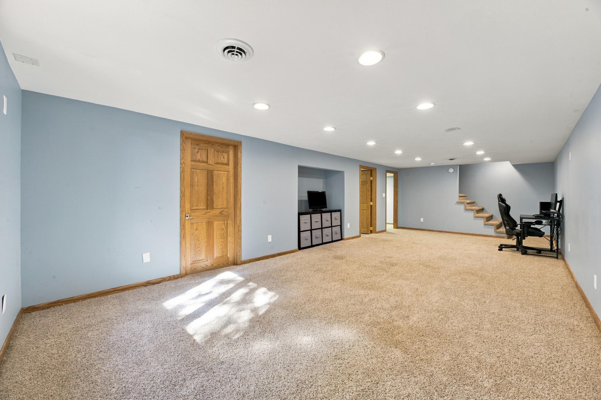 1972 single family home for sale at 3478 45th Street N in Reiles Acres, ND — 4 bed, 5 bath (photo 28 of 56)