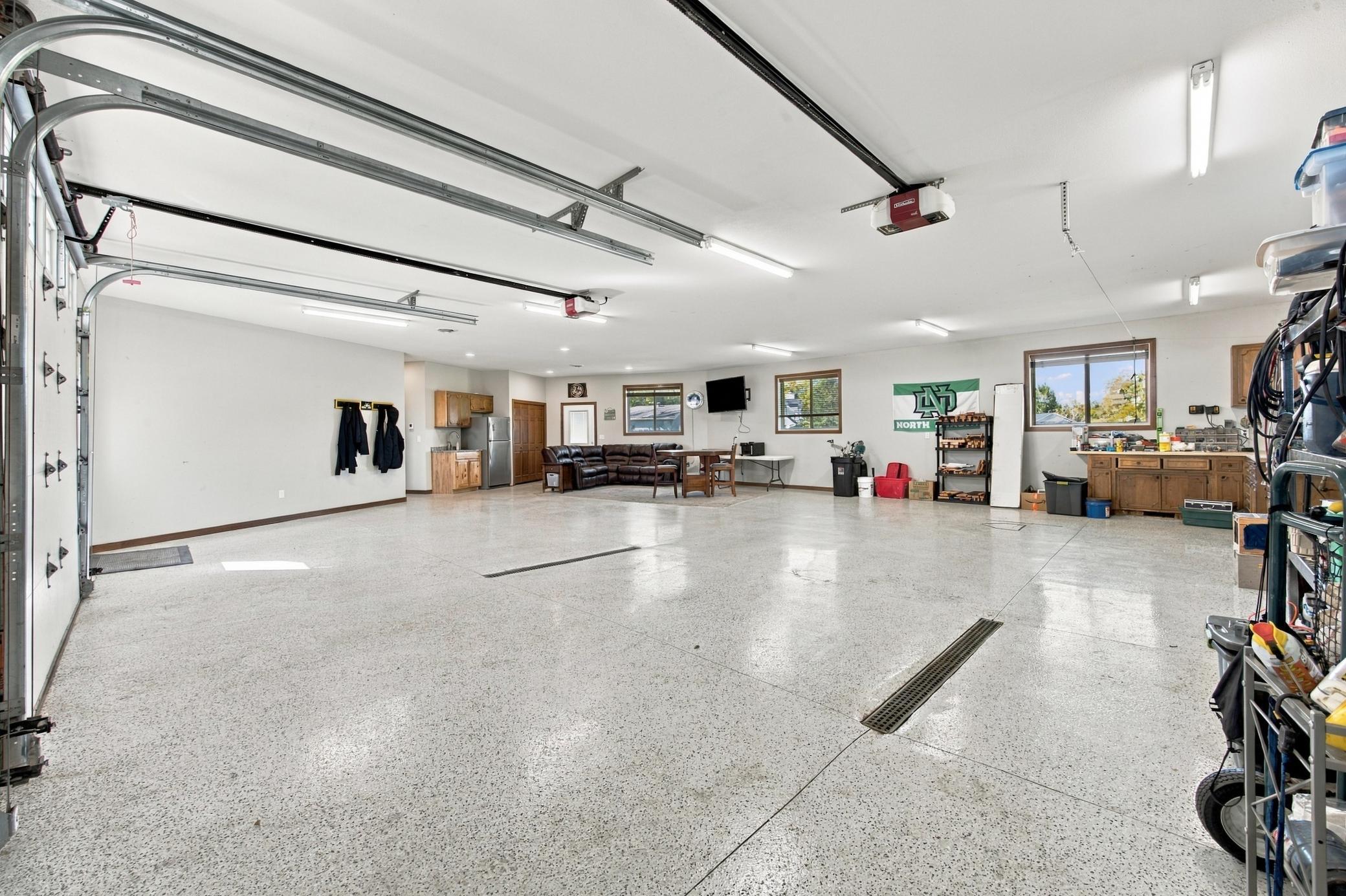 1972 single family home for sale at 3478 45th Street N in Reiles Acres, ND — 4 bed, 5 bath (photo 35 of 56)