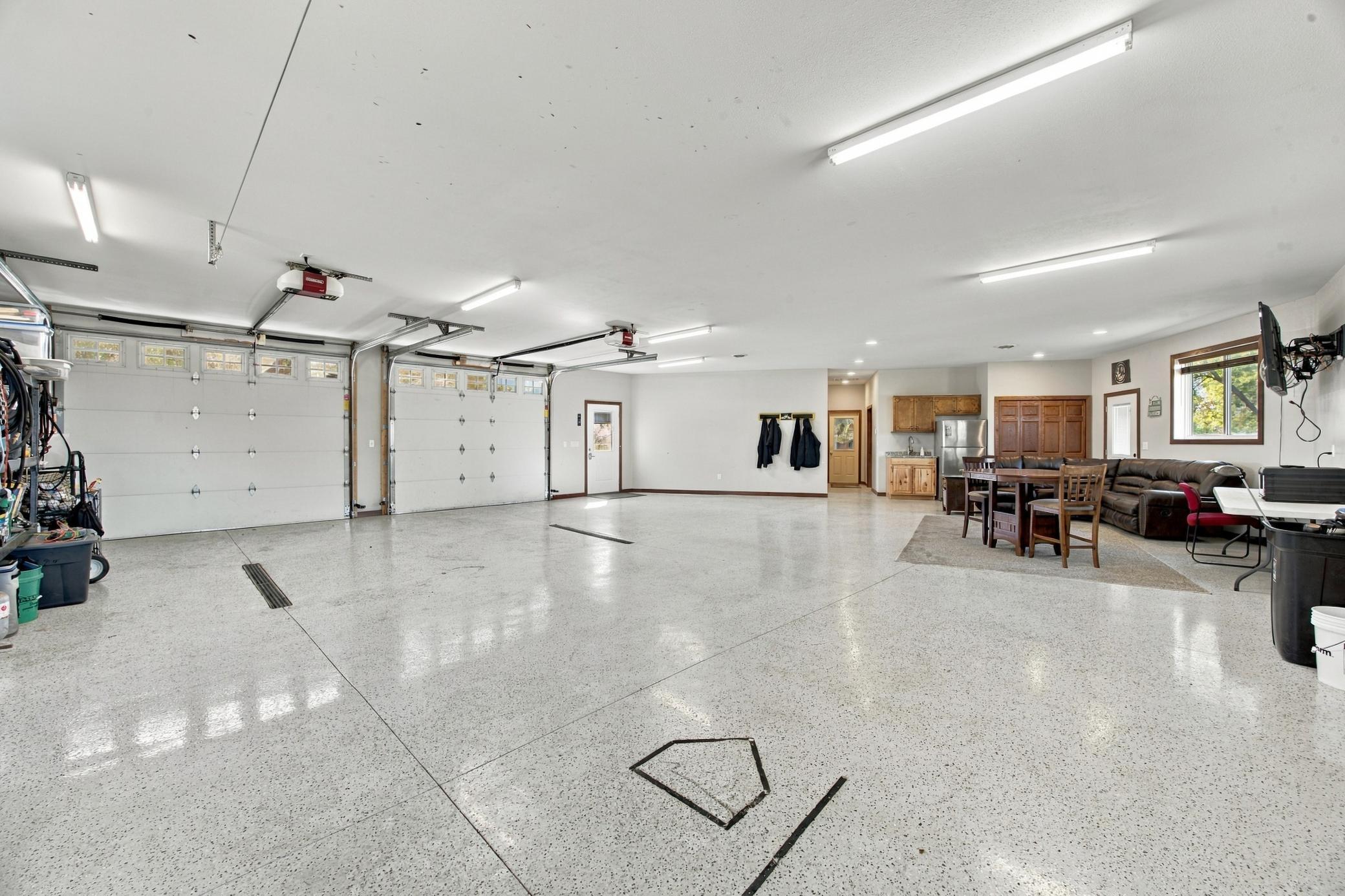 1972 single family home for sale at 3478 45th Street N in Reiles Acres, ND — 4 bed, 5 bath (photo 36 of 56)