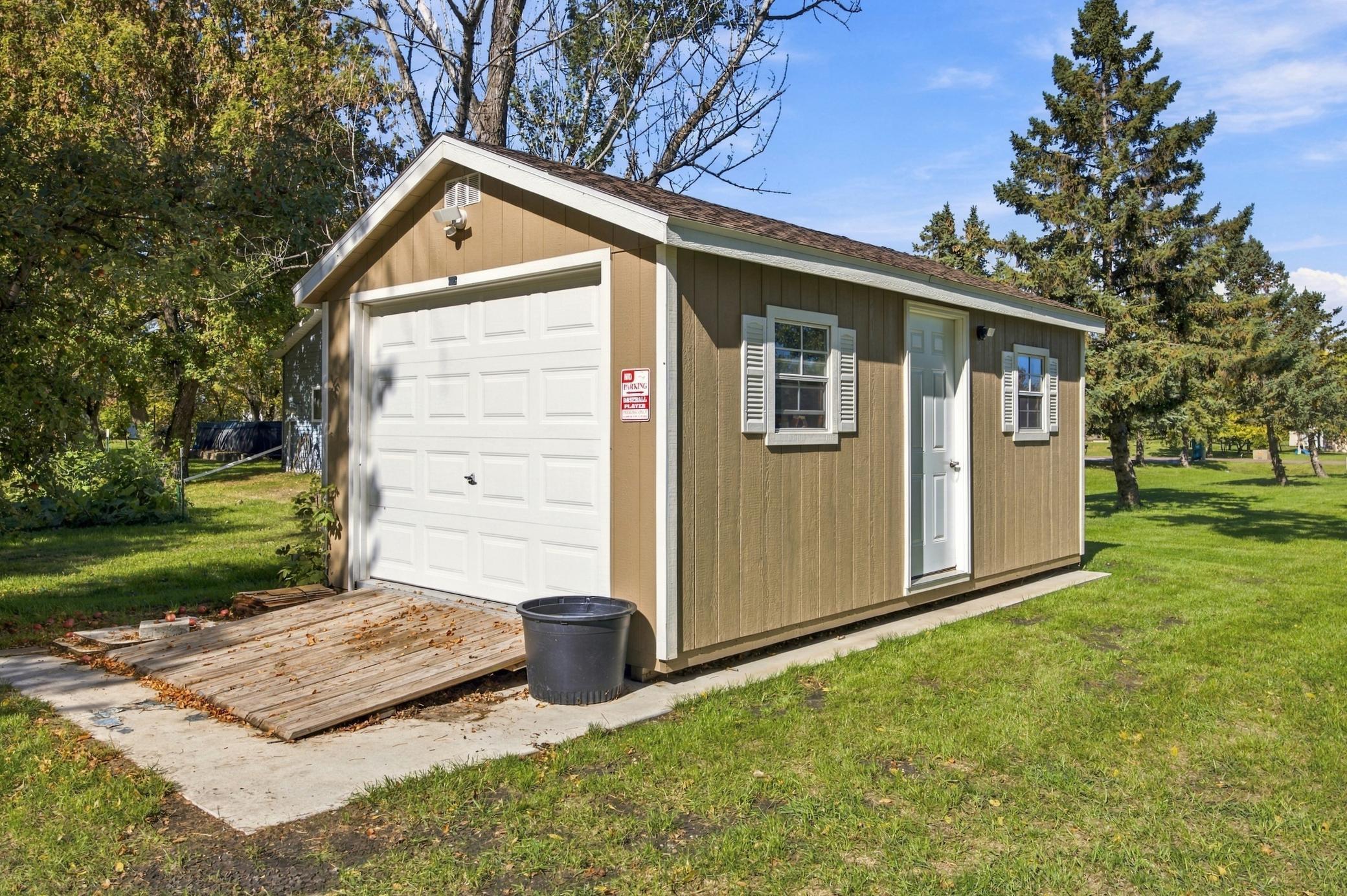 1972 single family home for sale at 3478 45th Street N in Reiles Acres, ND — 4 bed, 5 bath (photo 43 of 56)