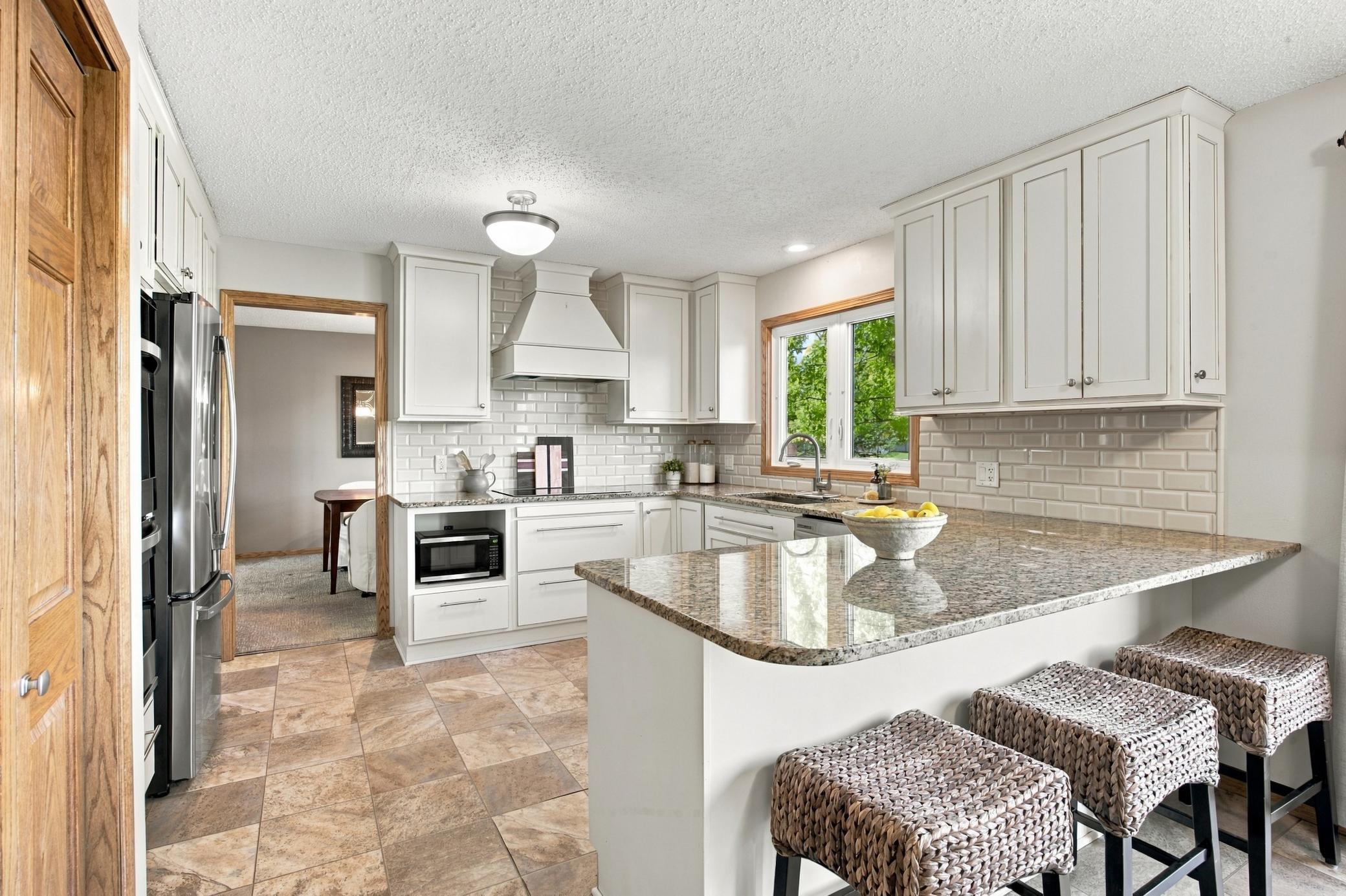 1972 single family home for sale at 3478 45th Street N in Reiles Acres, ND — 4 bed, 5 bath (photo 9 of 56)