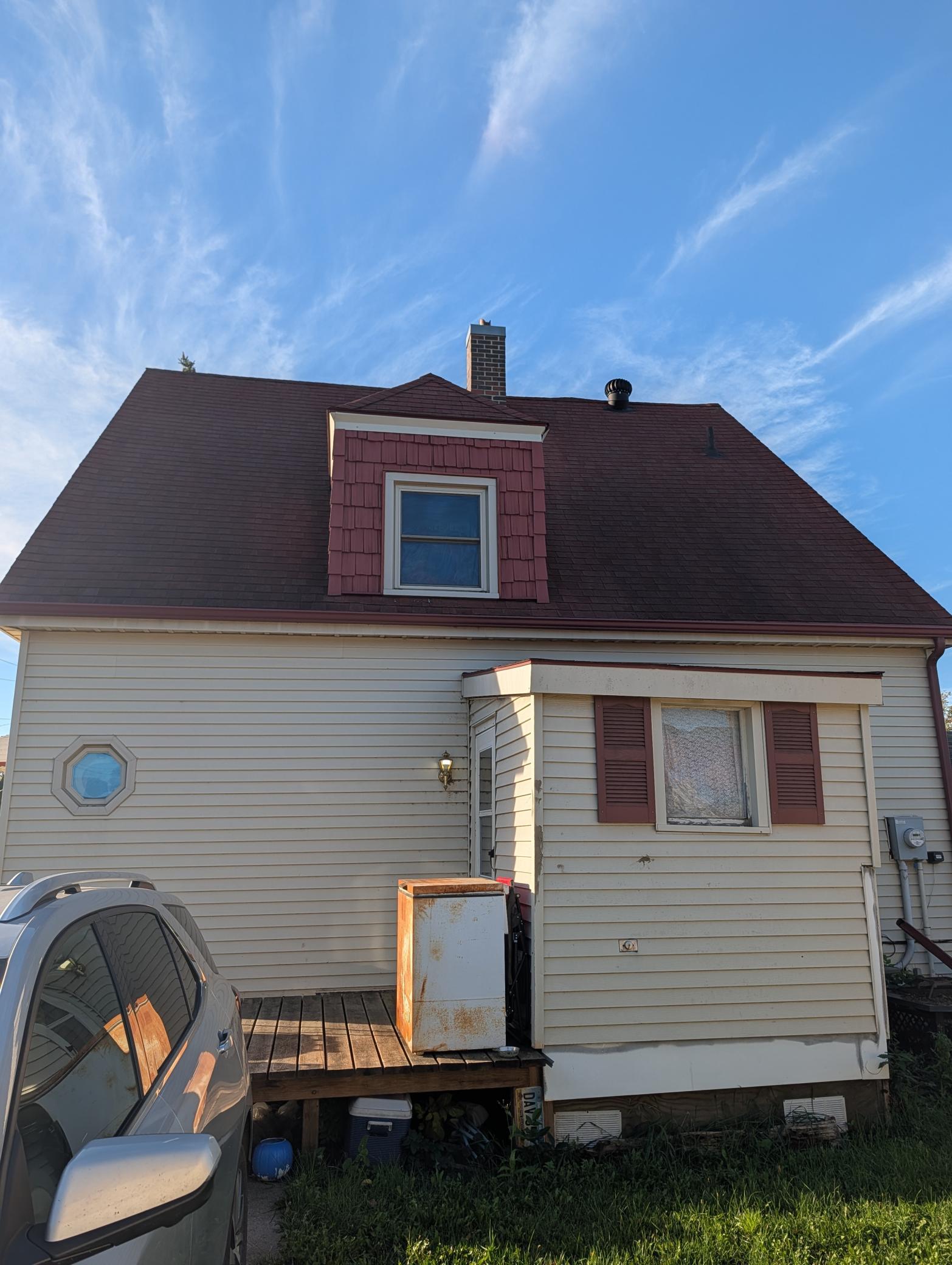 1910 single family home for sale at 616 3rd Avenue N in Wahpeton, ND — 3 bed, 2 bath (photo 5 of 7)