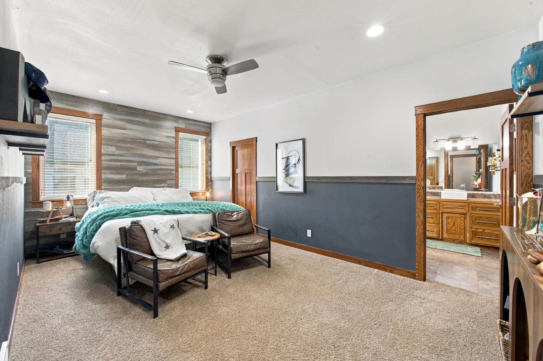 2012 single family home for sale at 1381 Morningside Drive in Casselton, ND — 5 bed, 4 bath (photo 13 of 56)