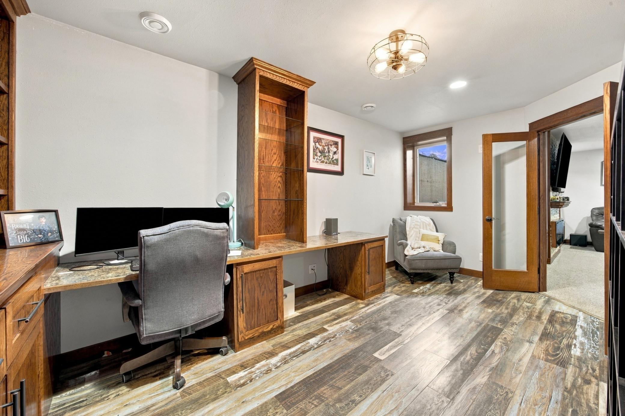 2012 single family home for sale at 1381 Morningside Drive in Casselton, ND — 5 bed, 4 bath (photo 29 of 56)