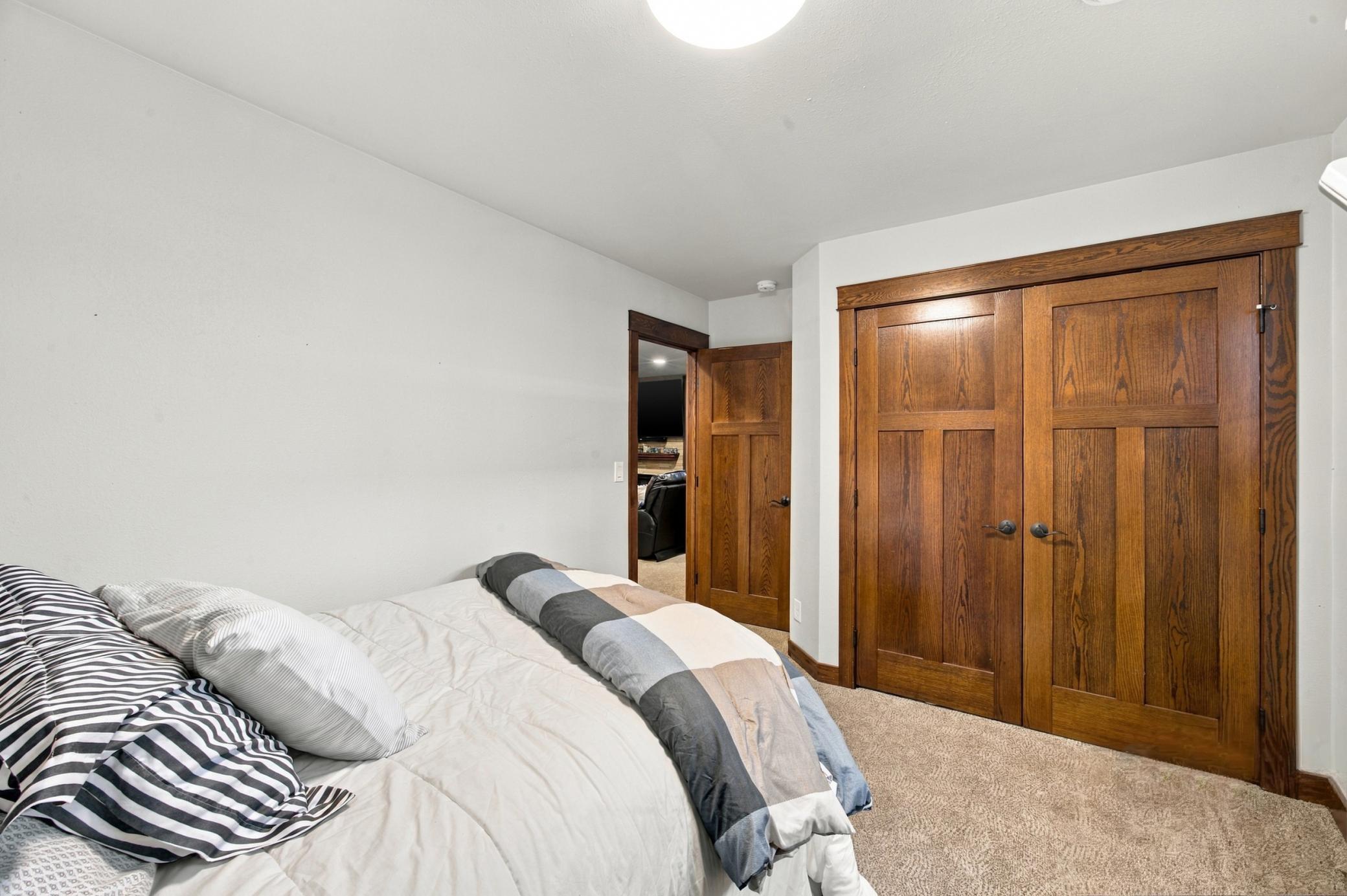 2012 single family home for sale at 1381 Morningside Drive in Casselton, ND — 5 bed, 4 bath (photo 33 of 56)