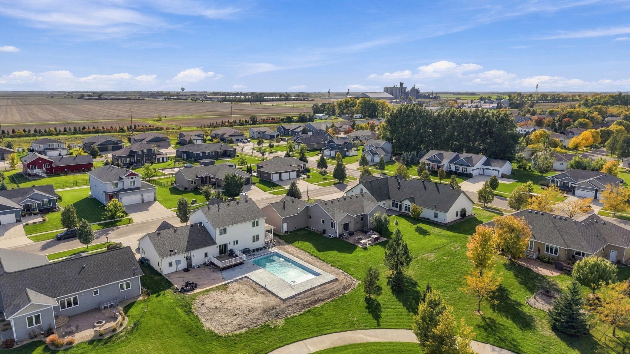 2012 single family home for sale at 1381 Morningside Drive in Casselton, ND — 5 bed, 4 bath (photo 47 of 56)