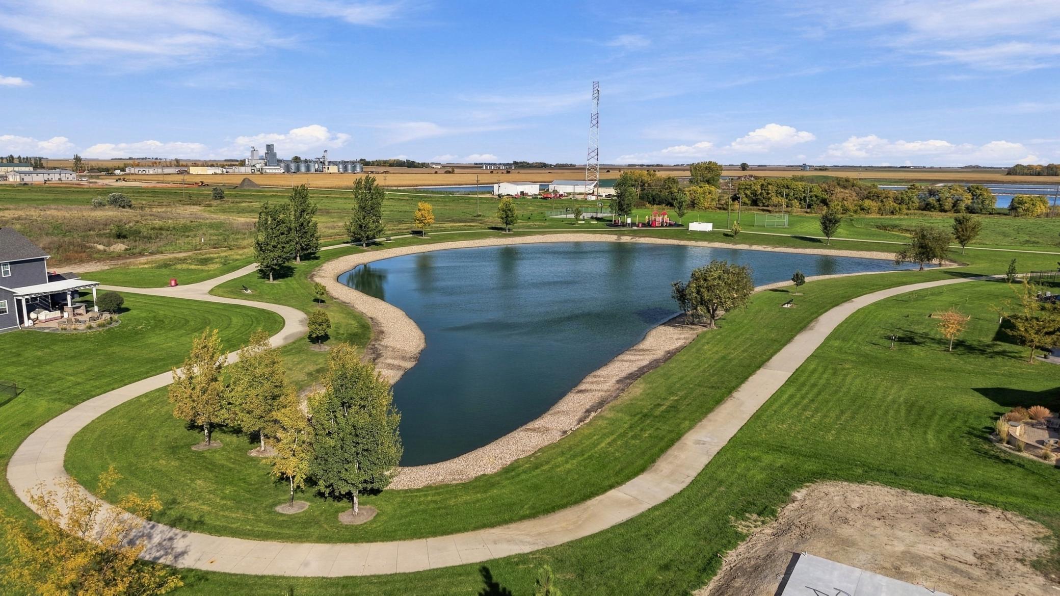2012 single family home for sale at 1381 Morningside Drive in Casselton, ND — 5 bed, 4 bath (photo 51 of 56)