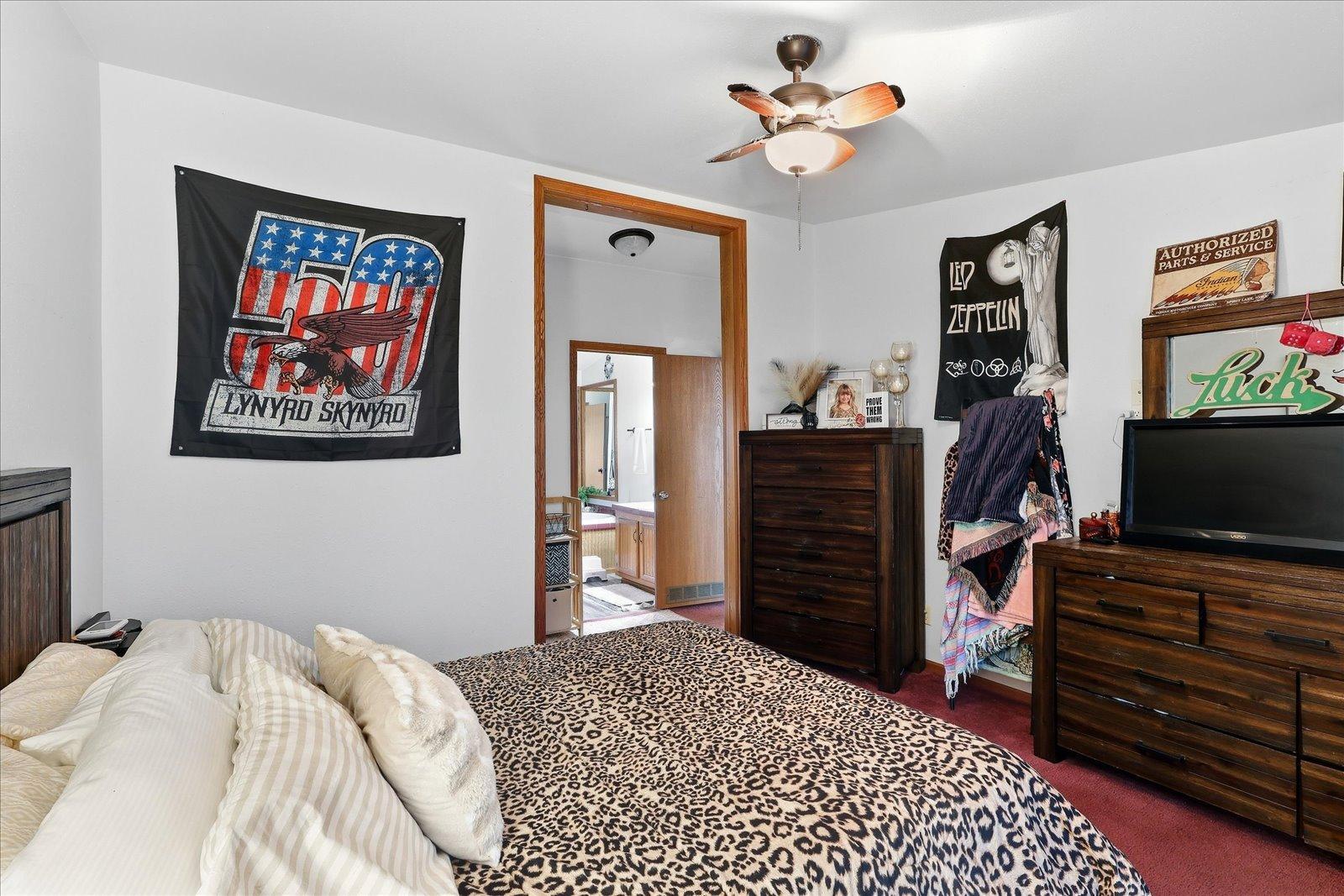 1998 single family home for sale at 312 Lawson Avenue in Bovey, MN — 3 bed, 2 bath (photo 23 of 61)