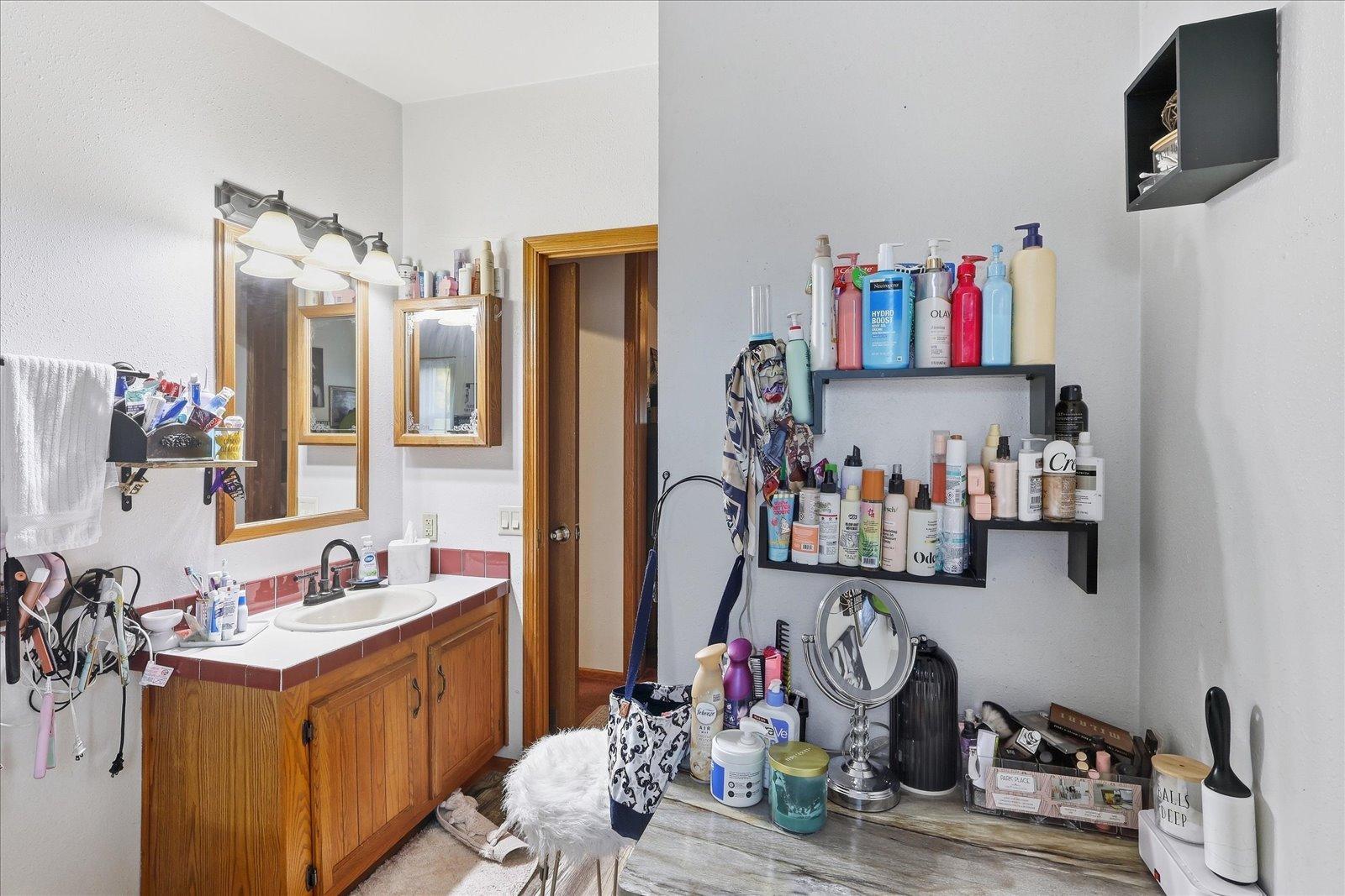 1998 single family home for sale at 312 Lawson Avenue in Bovey, MN — 3 bed, 2 bath (photo 25 of 61)
