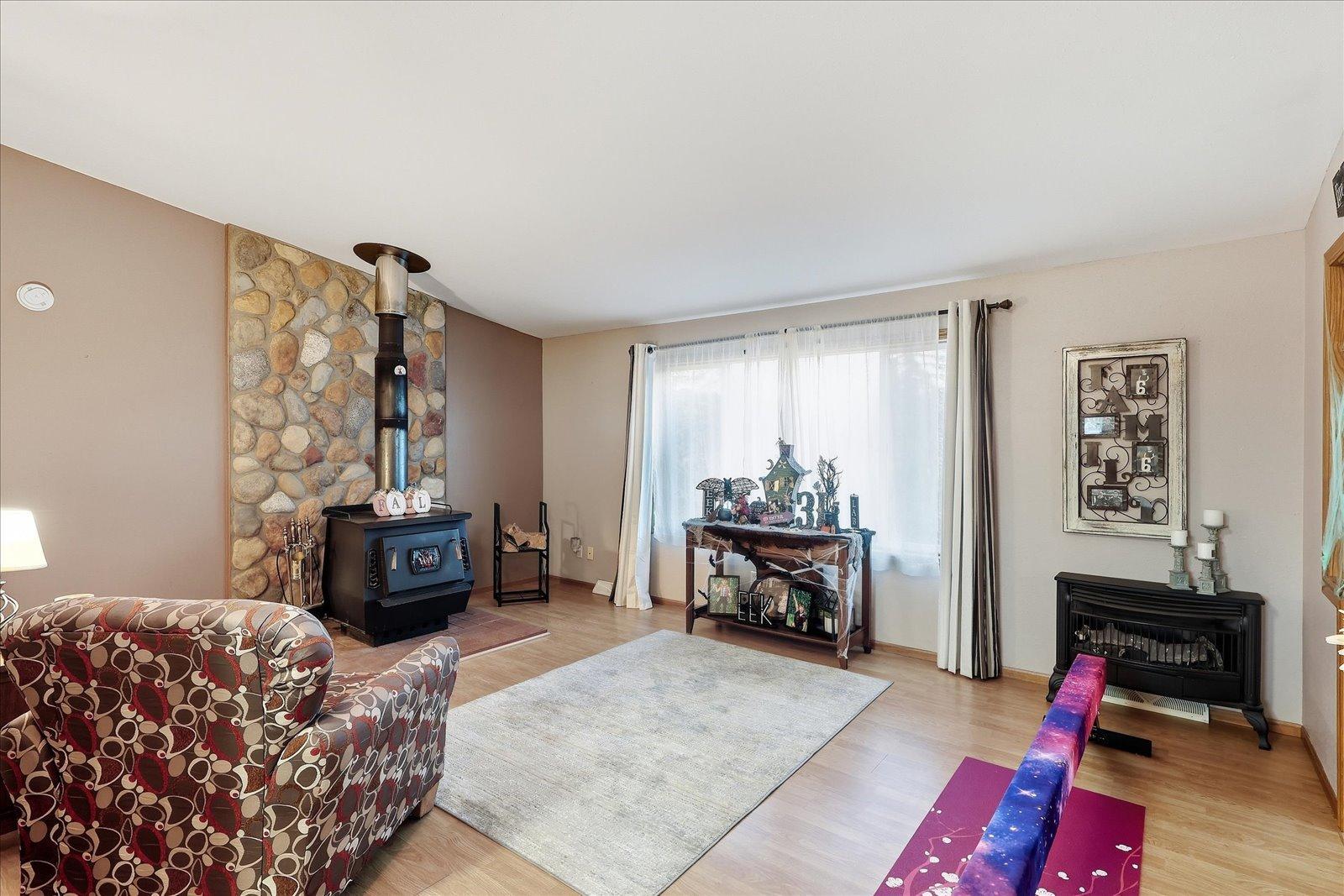 1998 single family home for sale at 312 Lawson Avenue in Bovey, MN — 3 bed, 2 bath (photo 26 of 61)