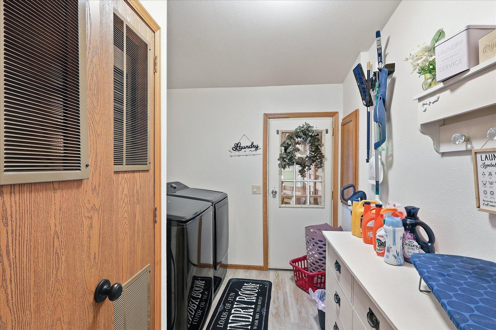 1998 single family home for sale at 312 Lawson Avenue in Bovey, MN — 3 bed, 2 bath (photo 35 of 61)