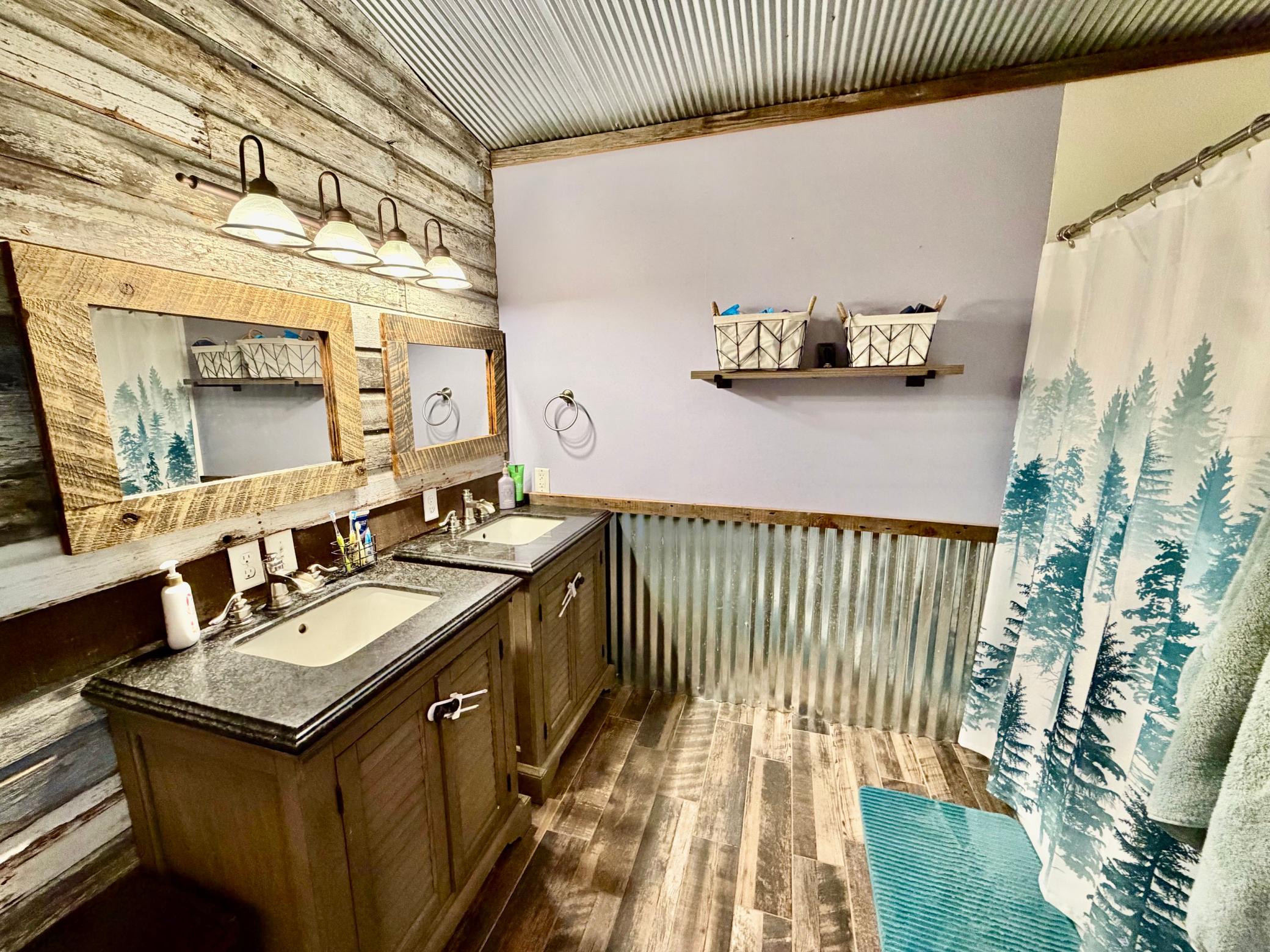 1950 single family home for sale at 37871 US Highway 59 Highway NW in Newfolden, MN — 4 bed, 2 bath (photo 16 of 23)