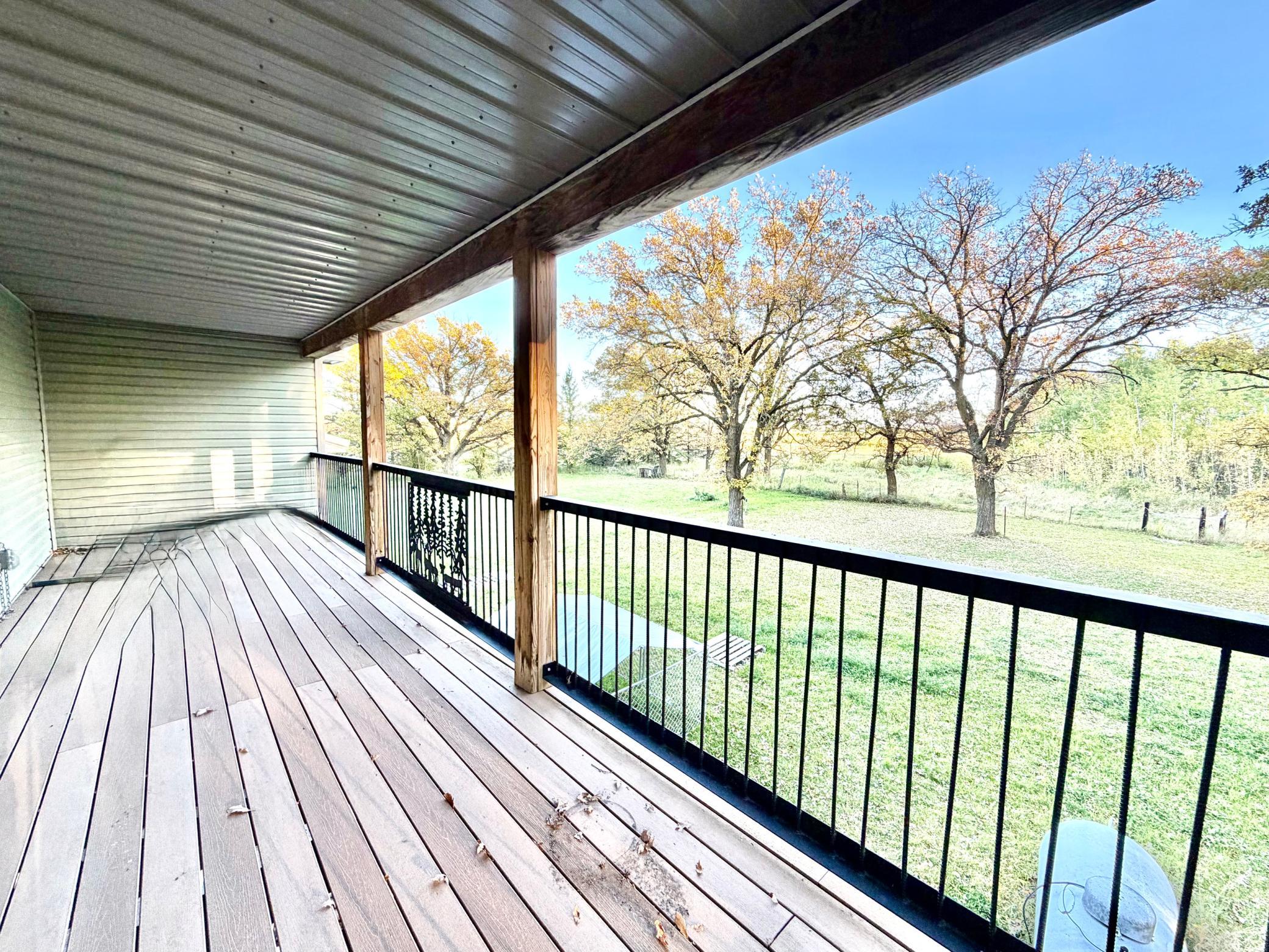 1950 single family home for sale at 37871 US Highway 59 Highway NW in Newfolden, MN — 4 bed, 2 bath (photo 18 of 23)