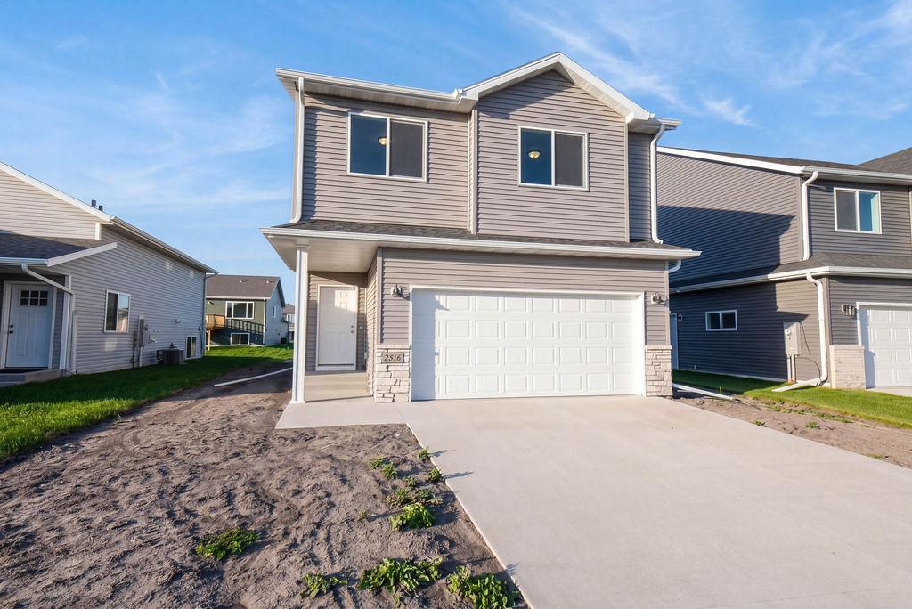 2025 single family home for sale at 2516 38th Avenue S in Moorhead, MN — 3 bed, 2 bath