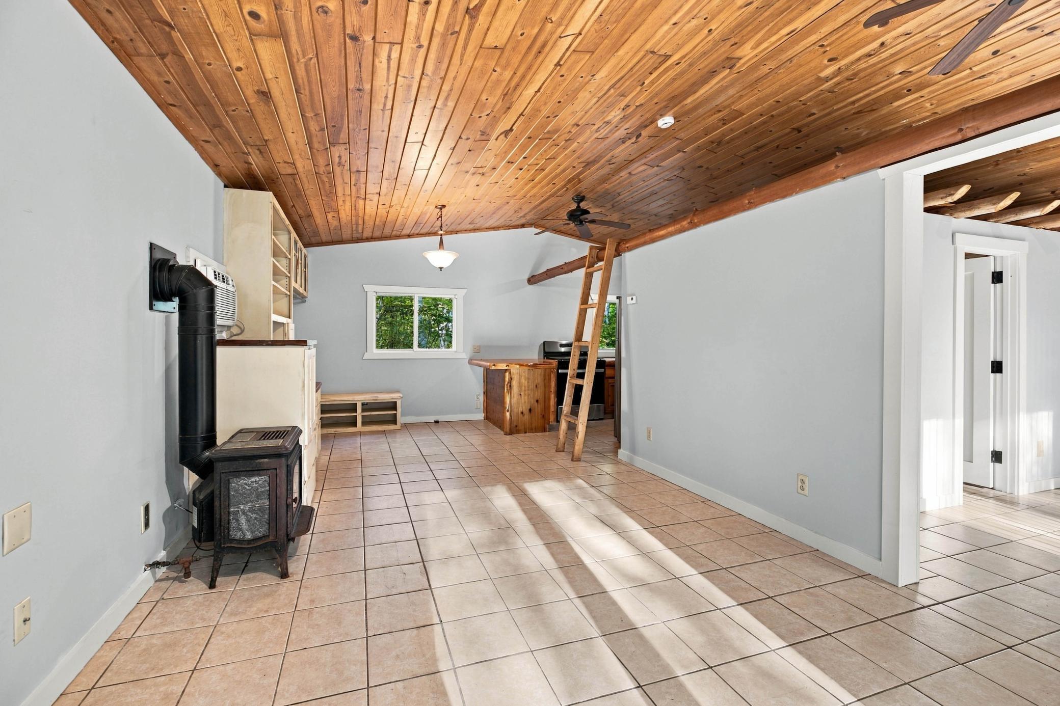 2001 single family home for sale at 36172 Bonnie Lakes Road in Crosslake, MN — 1 bed, 1 bath (photo 12 of 32)