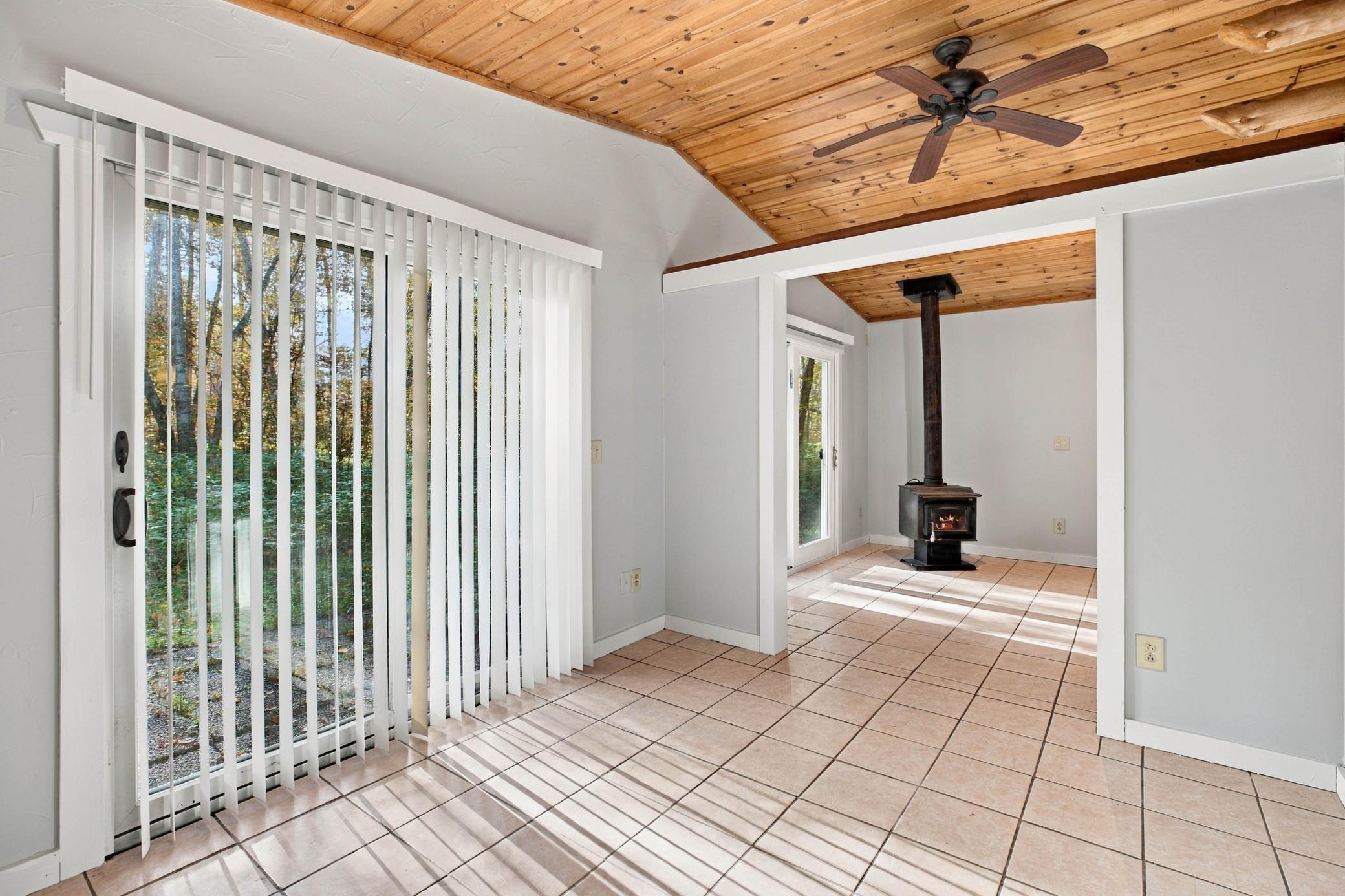 2001 single family home for sale at 36172 Bonnie Lakes Road in Crosslake, MN — 1 bed, 1 bath (photo 15 of 32)