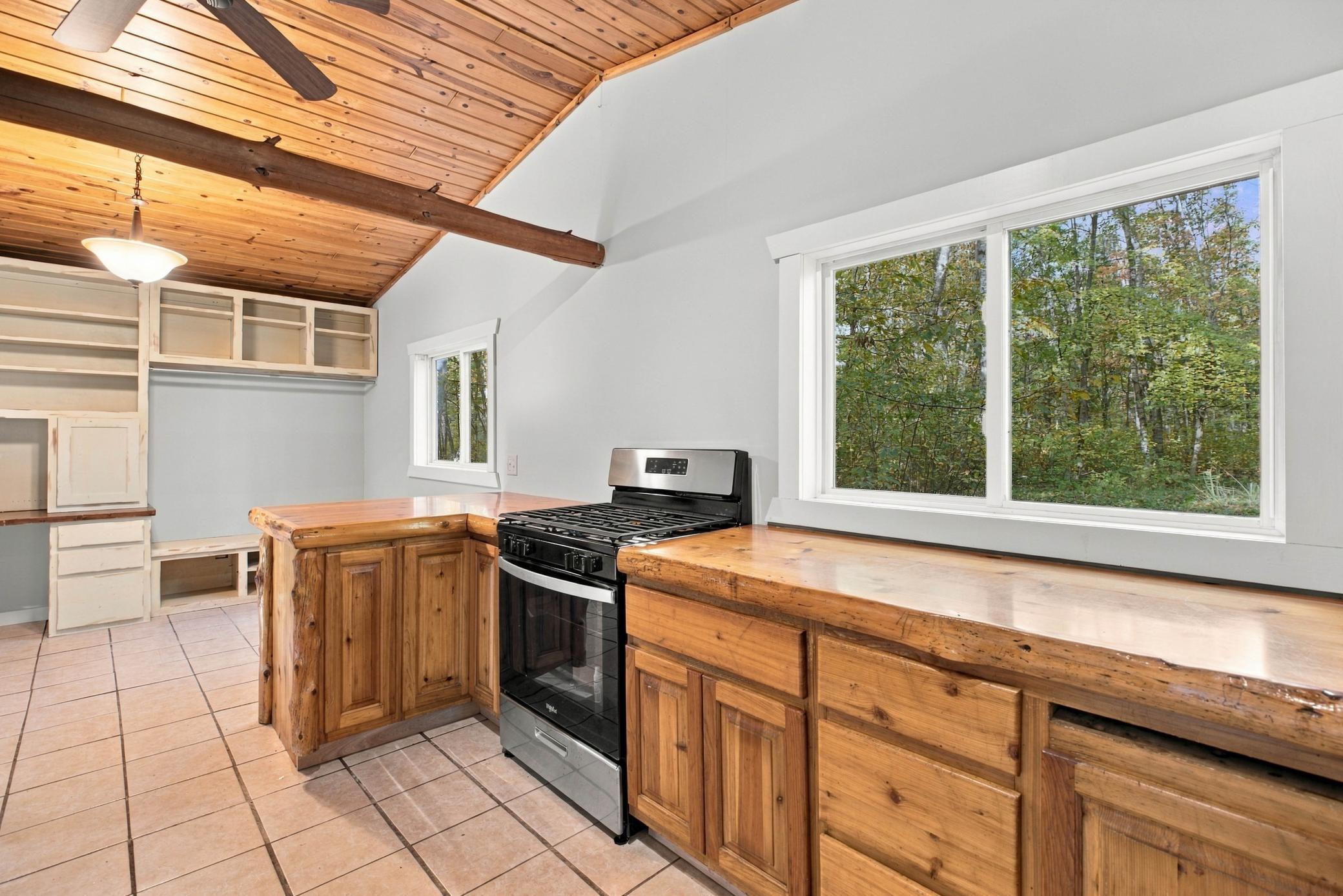 2001 single family home for sale at 36172 Bonnie Lakes Road in Crosslake, MN — 1 bed, 1 bath (photo 6 of 32)