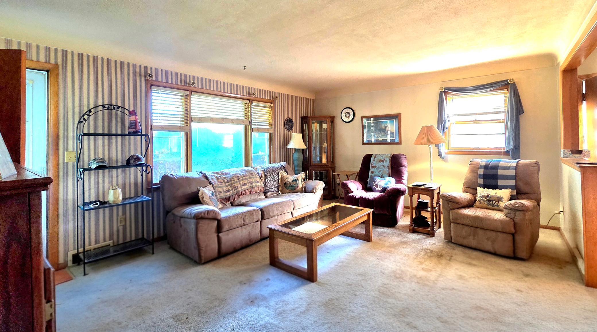 1957 single family home for sale at 1323 12th Avenue N in Moorhead, MN — 3 bed, 1 bath (photo 13 of 22)