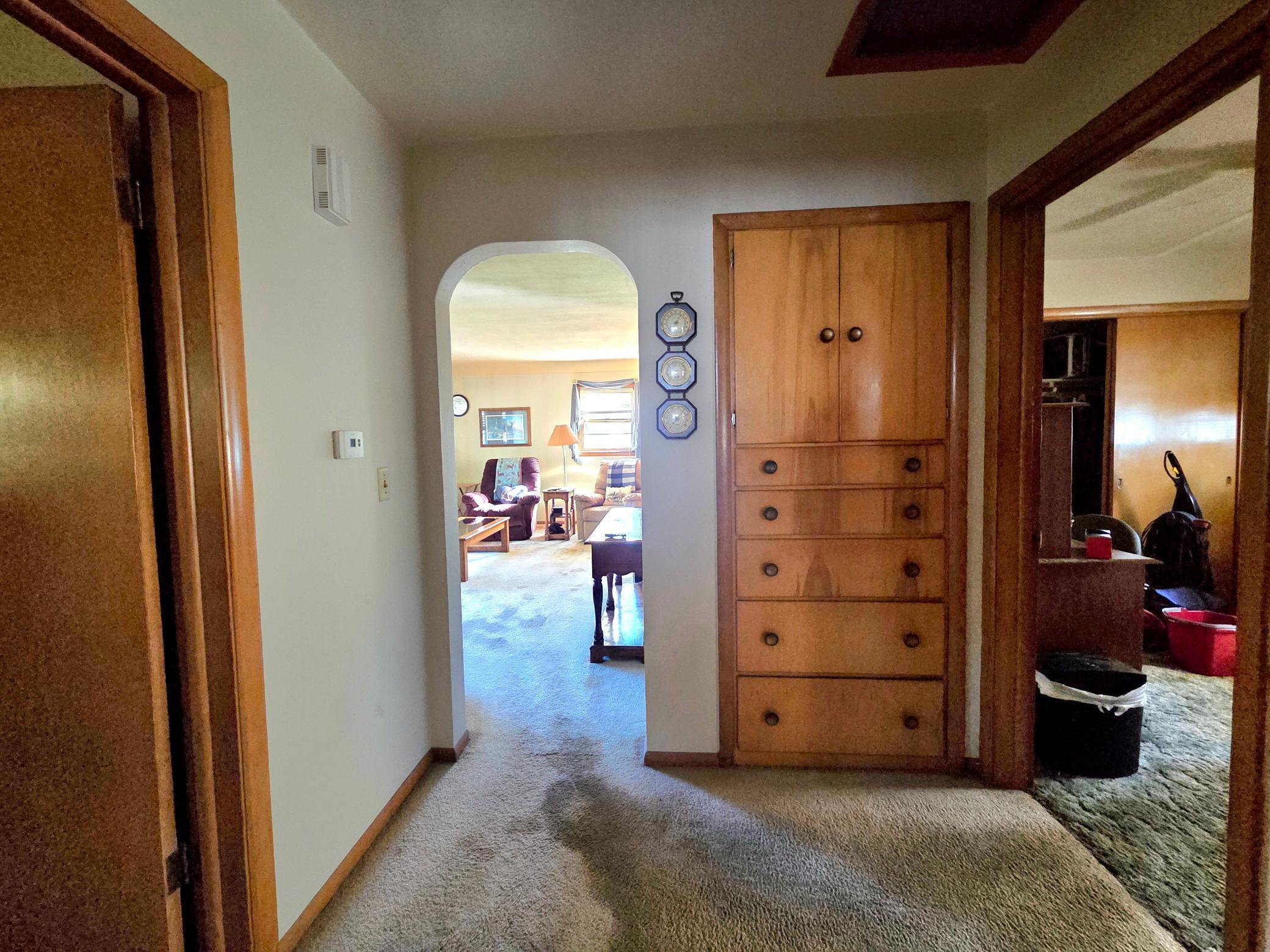 1957 single family home for sale at 1323 12th Avenue N in Moorhead, MN — 3 bed, 1 bath (photo 14 of 22)
