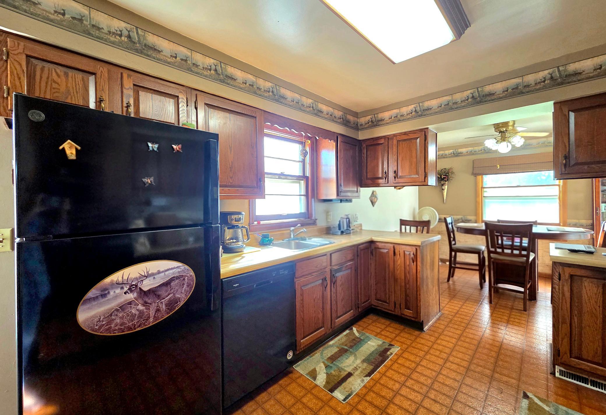 1957 single family home for sale at 1323 12th Avenue N in Moorhead, MN — 3 bed, 1 bath (photo 6 of 22)