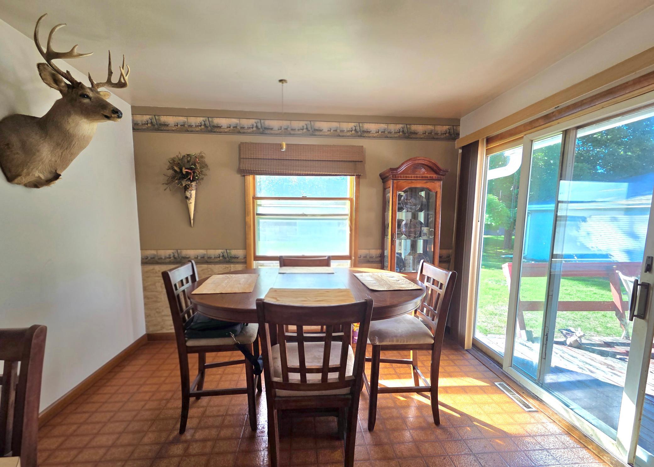 1957 single family home for sale at 1323 12th Avenue N in Moorhead, MN — 3 bed, 1 bath (photo 9 of 22)