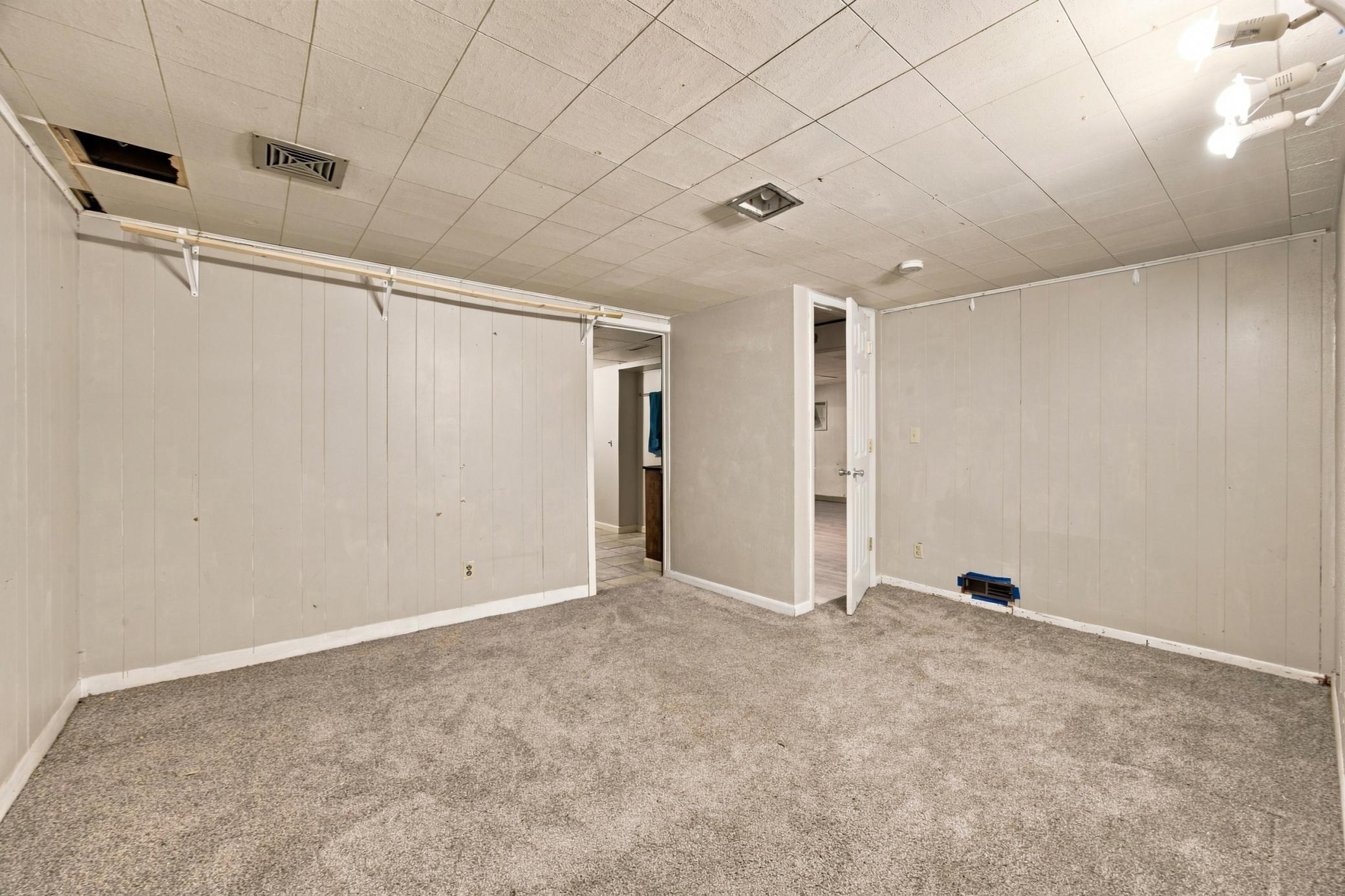 1956 single family home for sale at 1509 9th Avenue S in Moorhead, MN — 4 bed, 3 bath (photo 23 of 33)