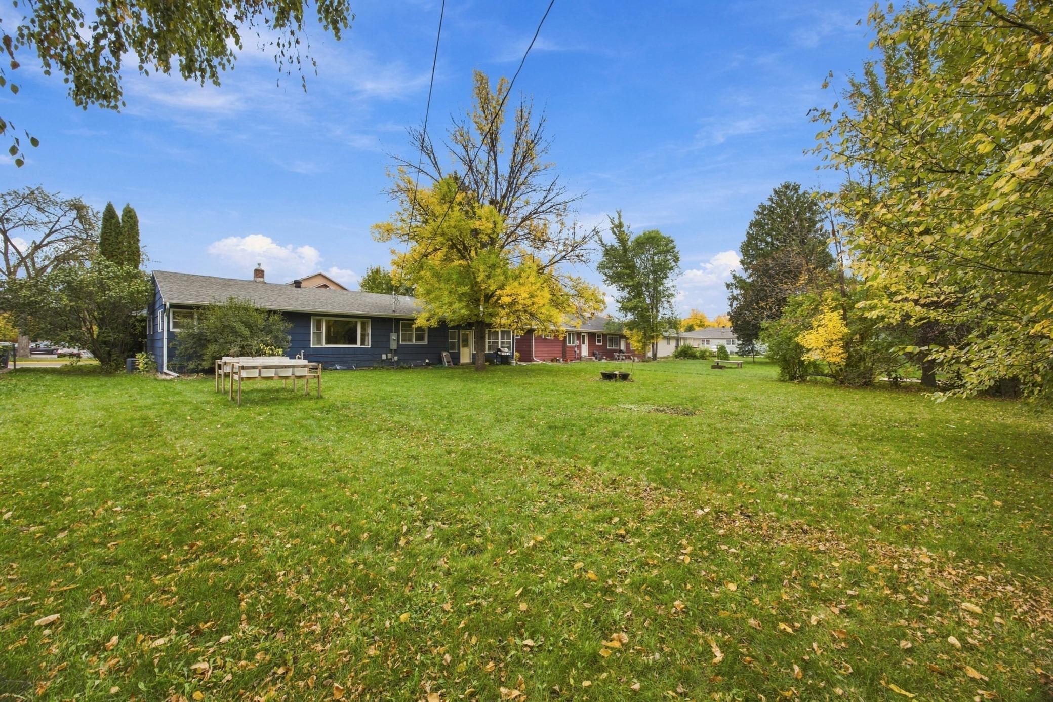 1956 single family home for sale at 1509 9th Avenue S in Moorhead, MN — 4 bed, 3 bath (photo 28 of 33)