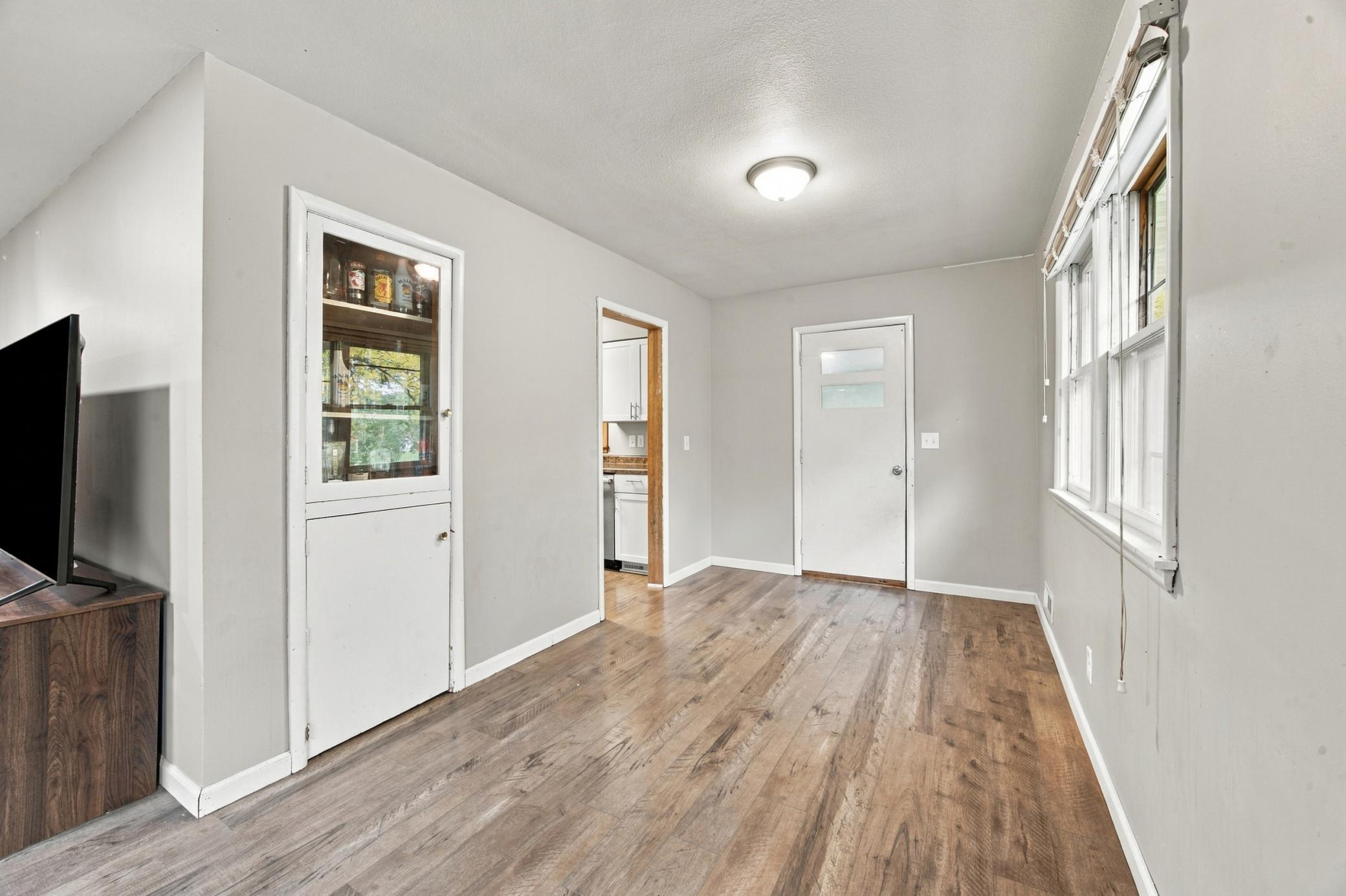 1956 single family home for sale at 1509 9th Avenue S in Moorhead, MN — 4 bed, 3 bath (photo 9 of 33)