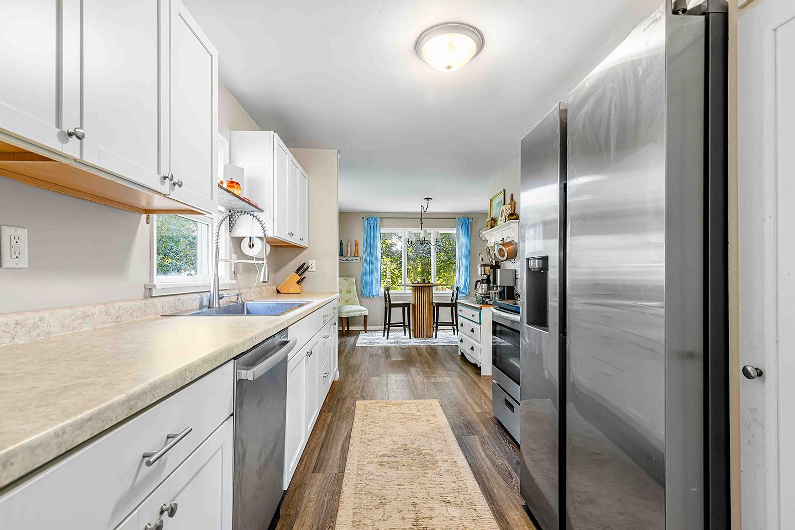 1946 single family home for sale at 1528 8th Avenue S in Fargo, ND — 2 bed, 1 bath (photo 12 of 37)