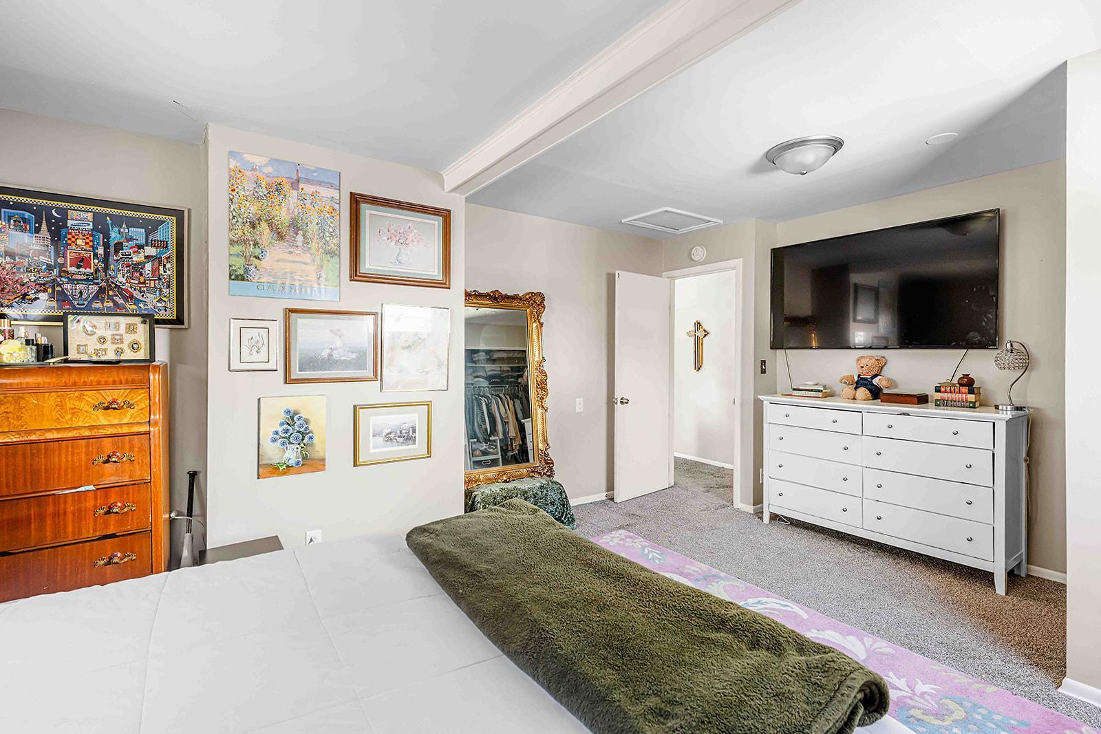 1946 single family home for sale at 1528 8th Avenue S in Fargo, ND — 2 bed, 1 bath (photo 20 of 37)