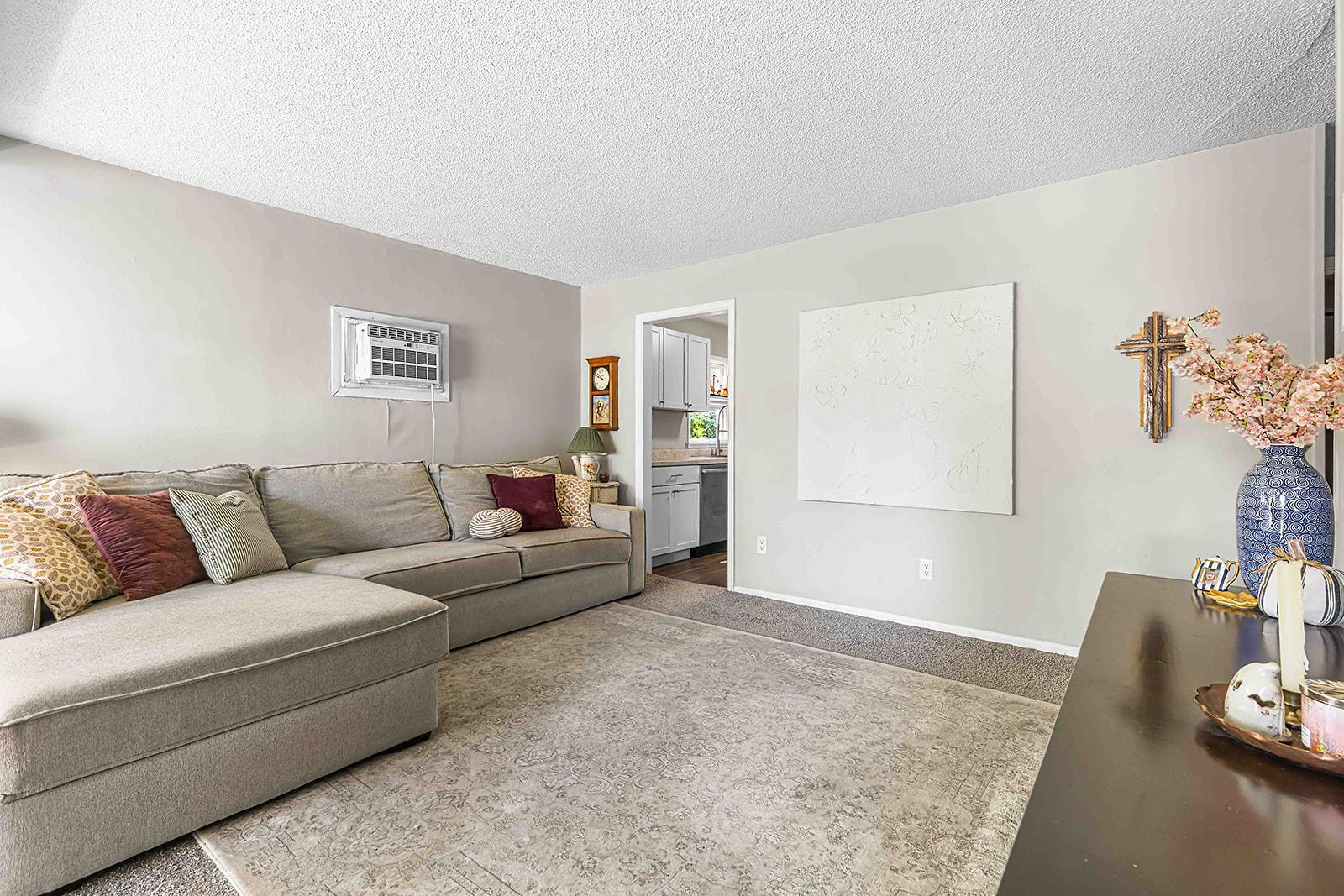 1946 single family home for sale at 1528 8th Avenue S in Fargo, ND — 2 bed, 1 bath (photo 22 of 37)