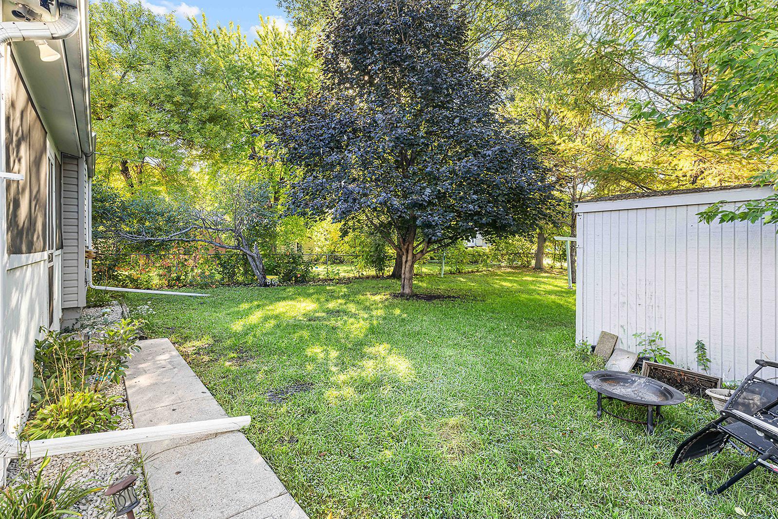 1946 single family home for sale at 1528 8th Avenue S in Fargo, ND — 2 bed, 1 bath (photo 25 of 37)