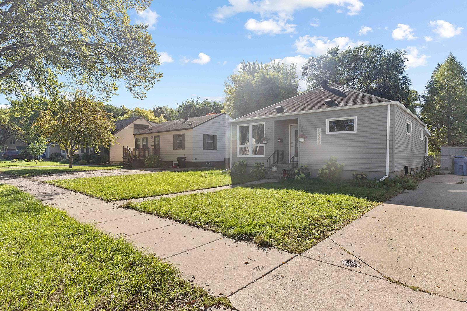 1946 single family home for sale at 1528 8th Avenue S in Fargo, ND — 2 bed, 1 bath (photo 27 of 37)