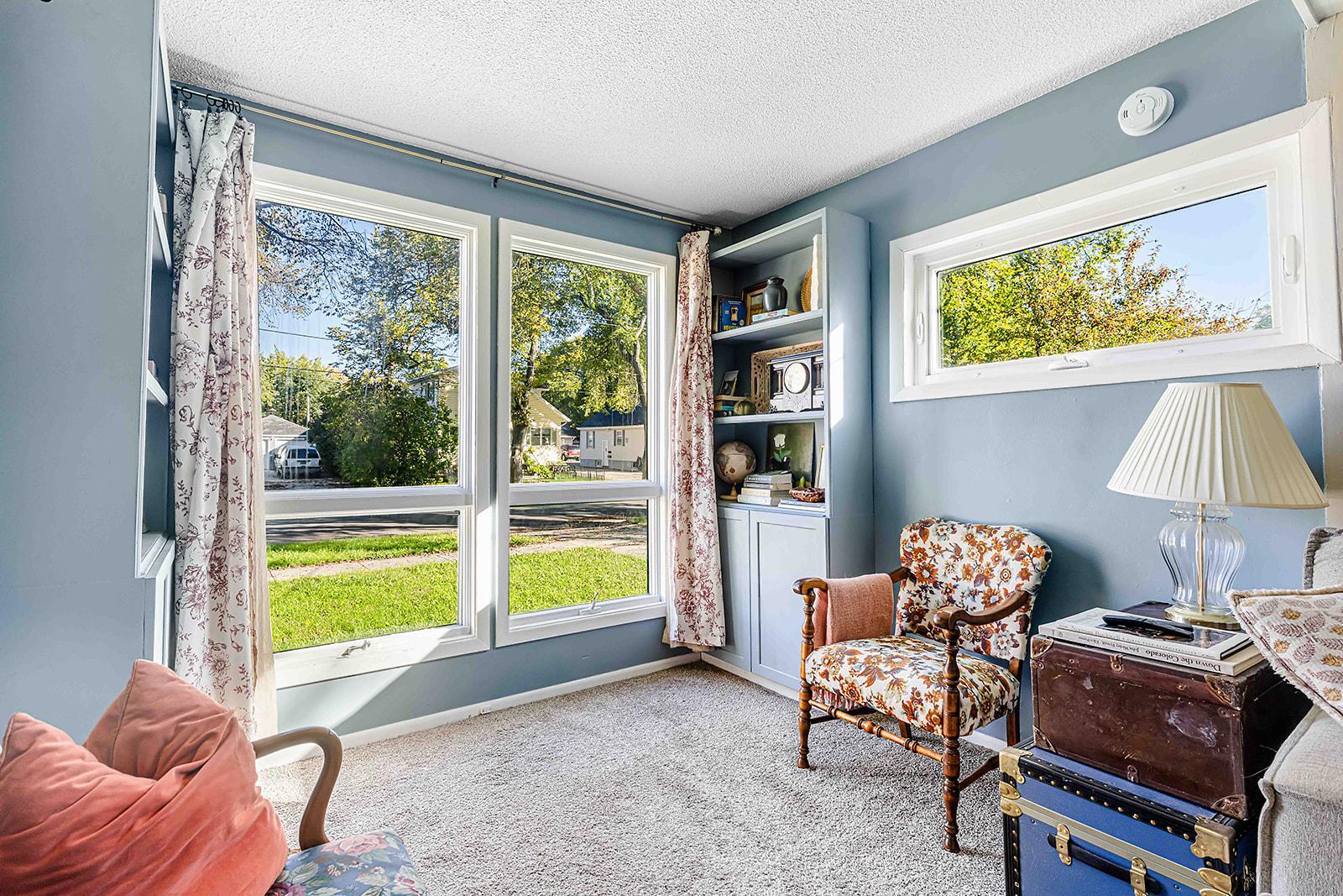 1946 single family home for sale at 1528 8th Avenue S in Fargo, ND — 2 bed, 1 bath (photo 10 of 37)