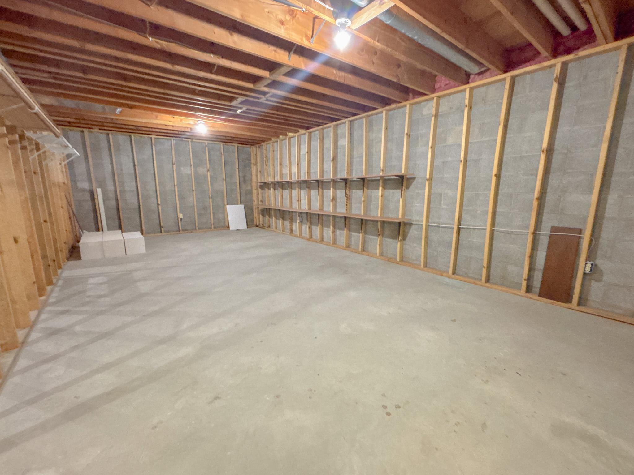 1995 single family home for sale at 1727 S Court Street in Fergus Falls, MN — 3 bed, 2 bath (photo 29 of 64)