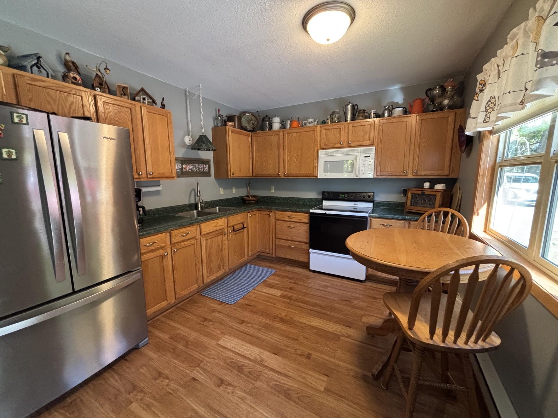 1998 single family home for sale at 45578 Chippewa Way in Vining, MN — 2 bed, 1 bath (photo 4 of 32)